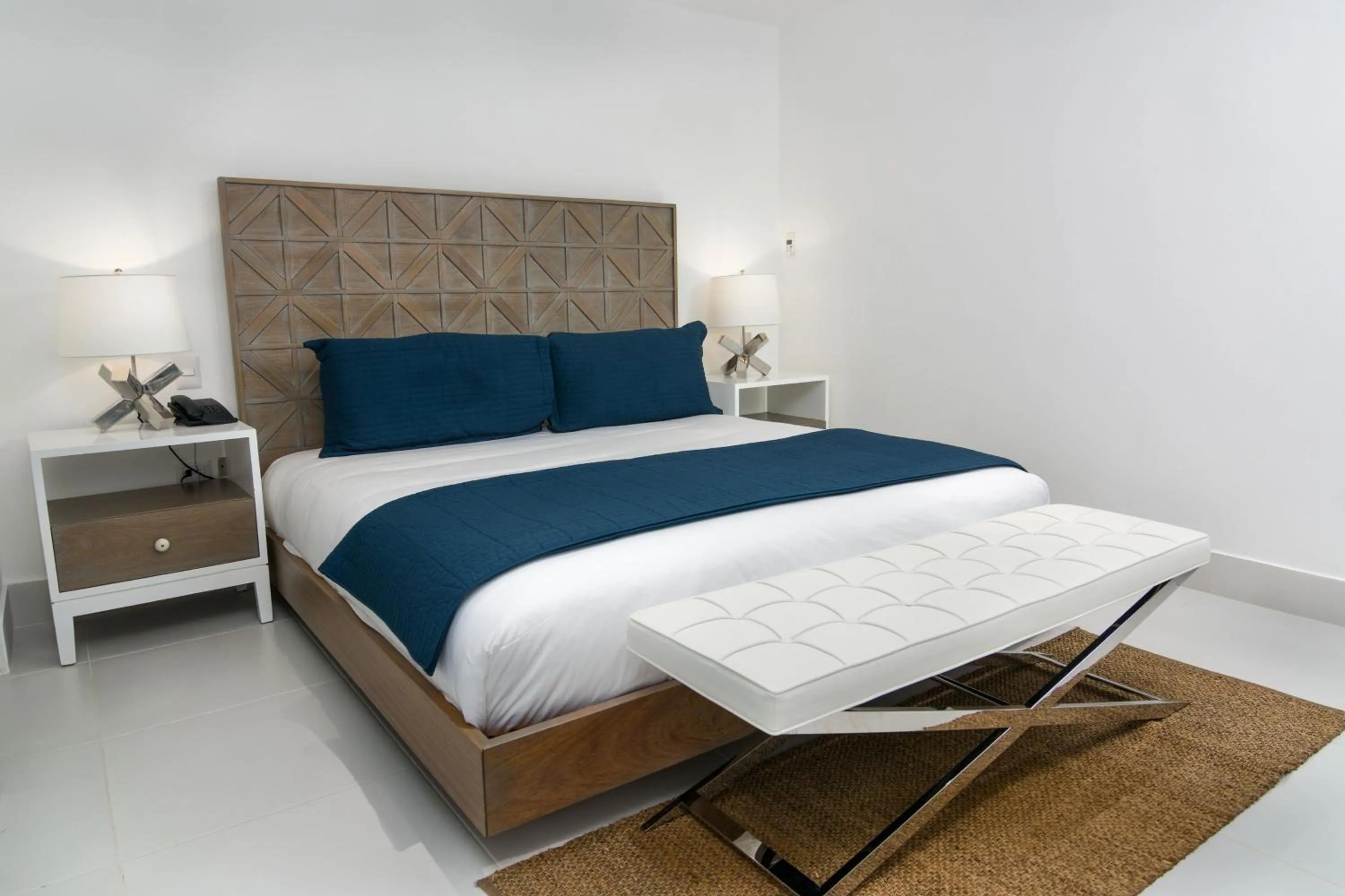 Bedroom, Bed in The Ocean Club, a Luxury Collection Resort, Costa Norte