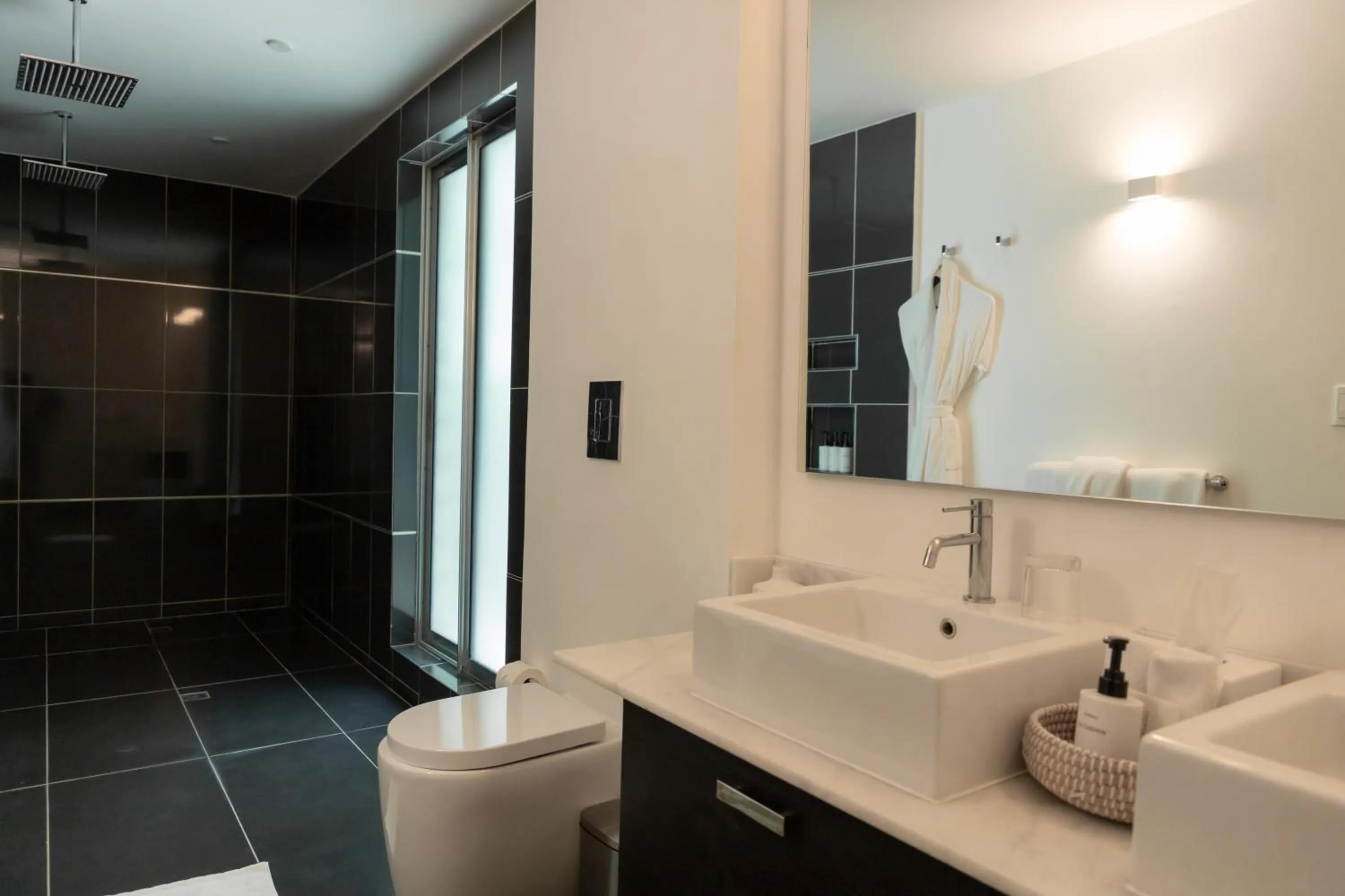 Shower in The Ocean Club, a Luxury Collection Resort, Costa Norte