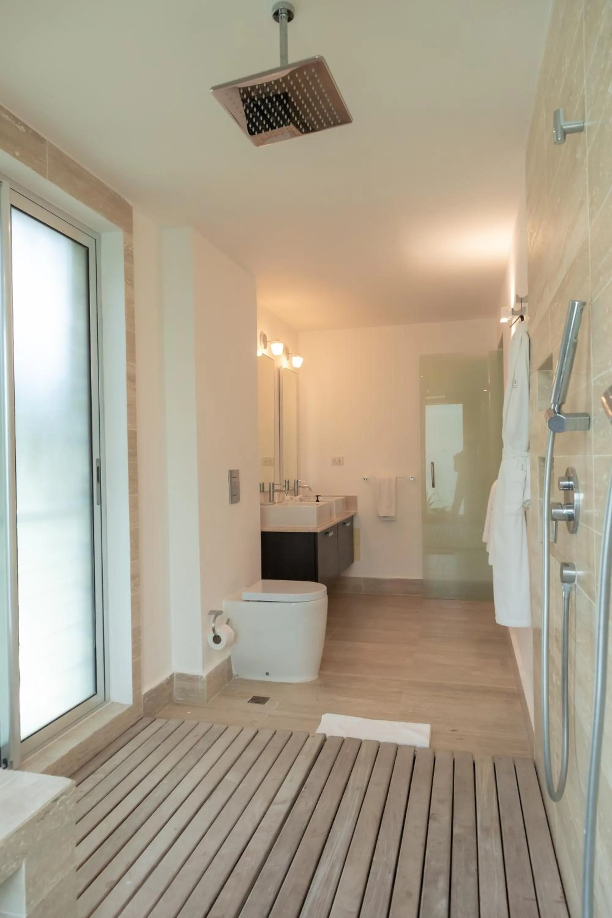 Toilet in The Ocean Club, a Luxury Collection Resort, Costa Norte