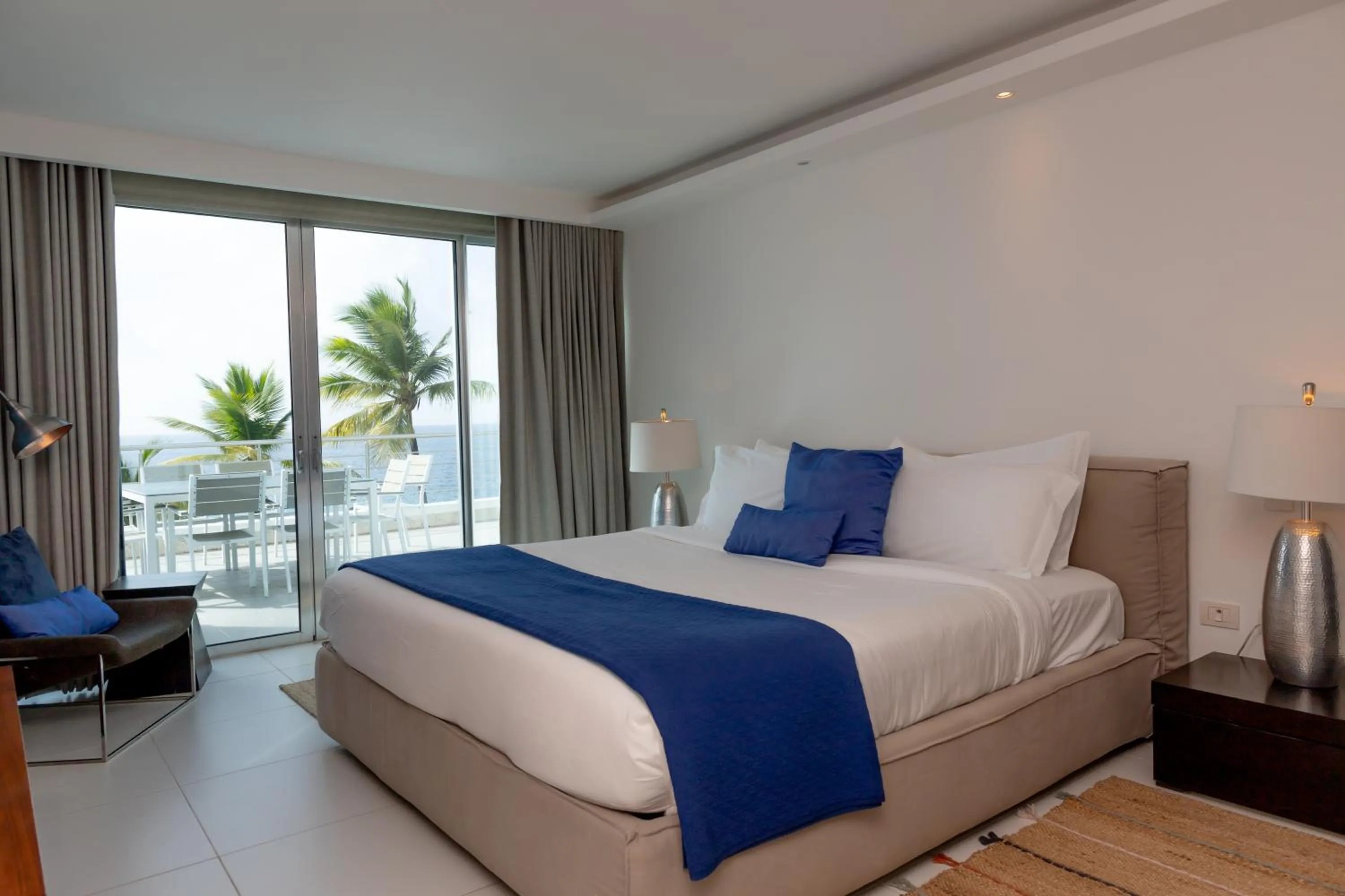 Seating area, Bed in The Ocean Club, a Luxury Collection Resort, Costa Norte