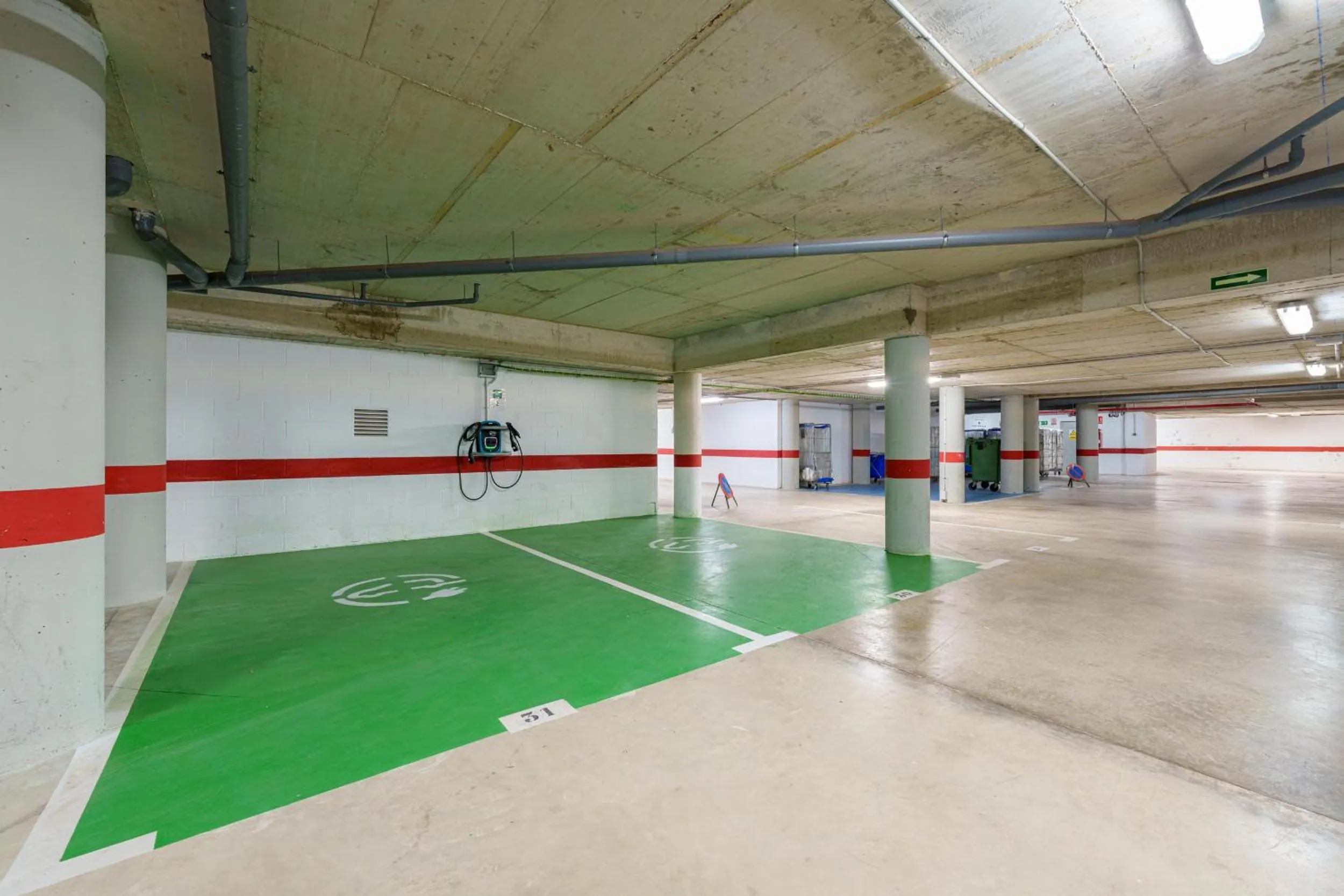 Parking in Aparthotel Caprice Skyline