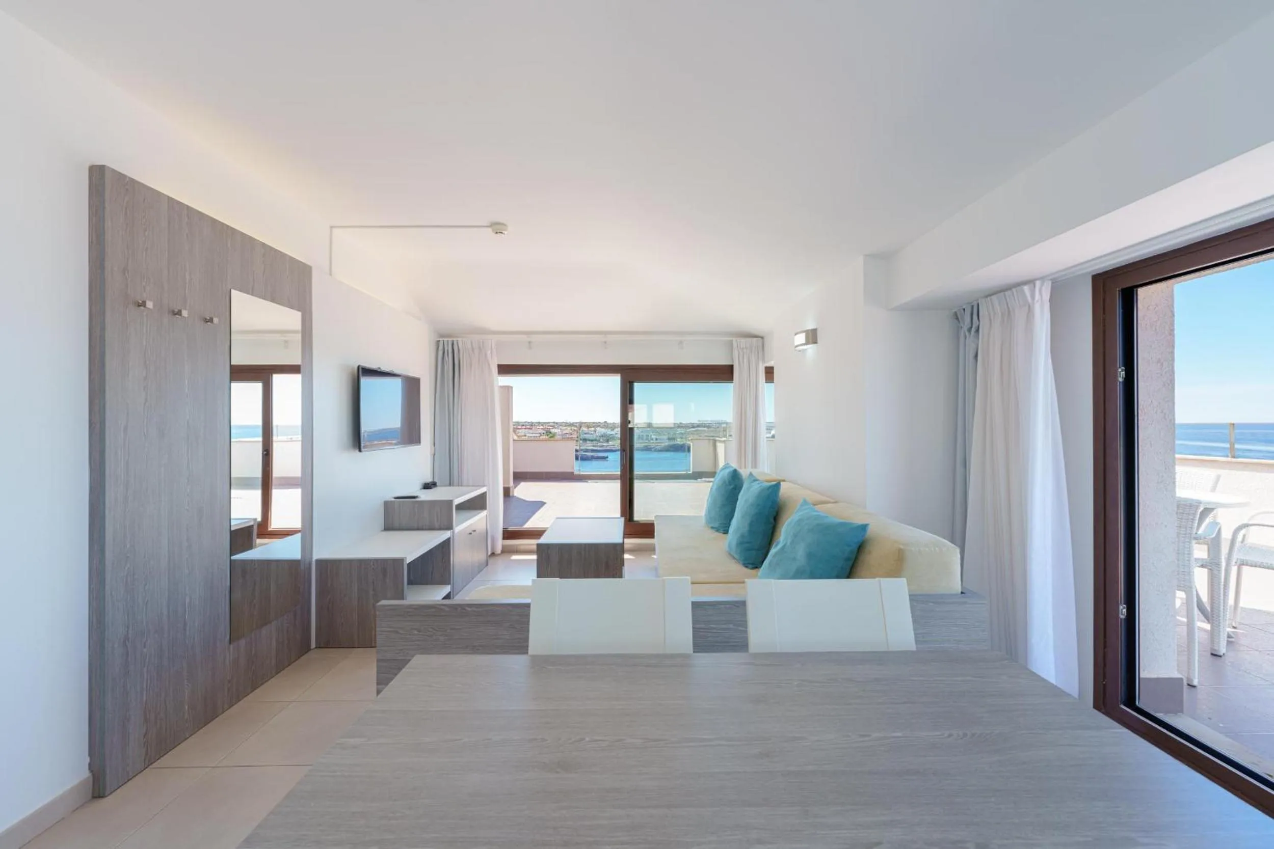 Sea view in Aparthotel Caprice Skyline