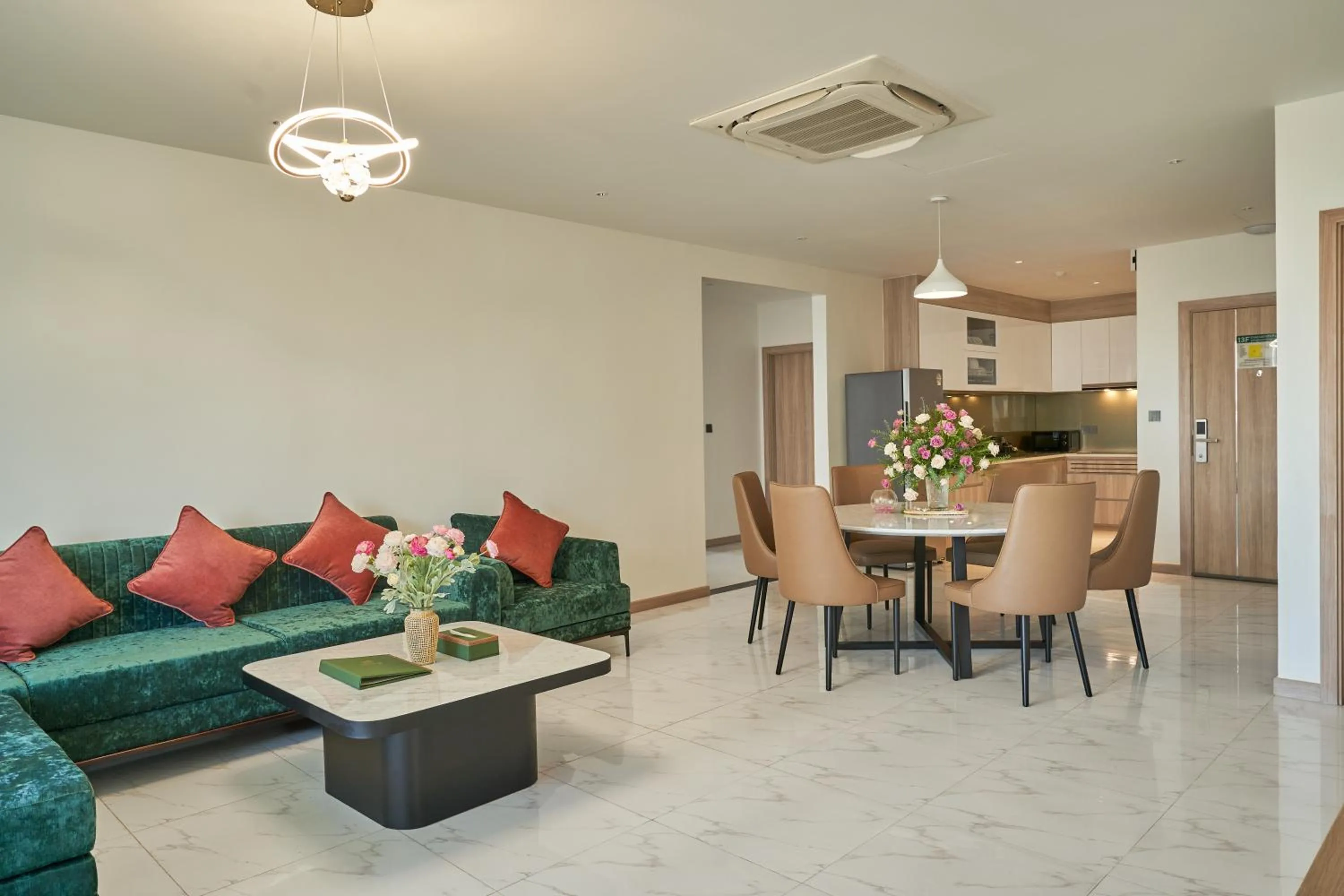 Kitchen or kitchenette in Noden2 Hotel & Apartment