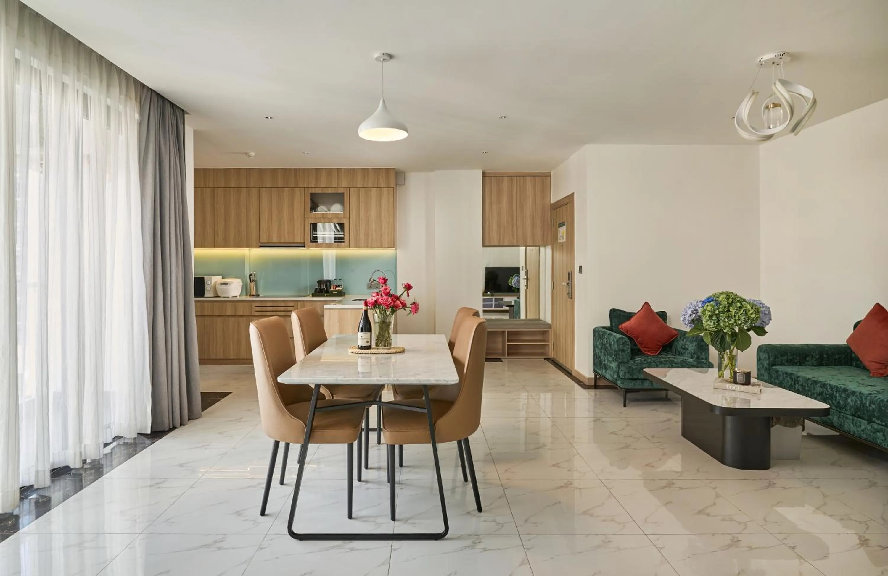 Kitchen or kitchenette in Noden2 Hotel & Apartment