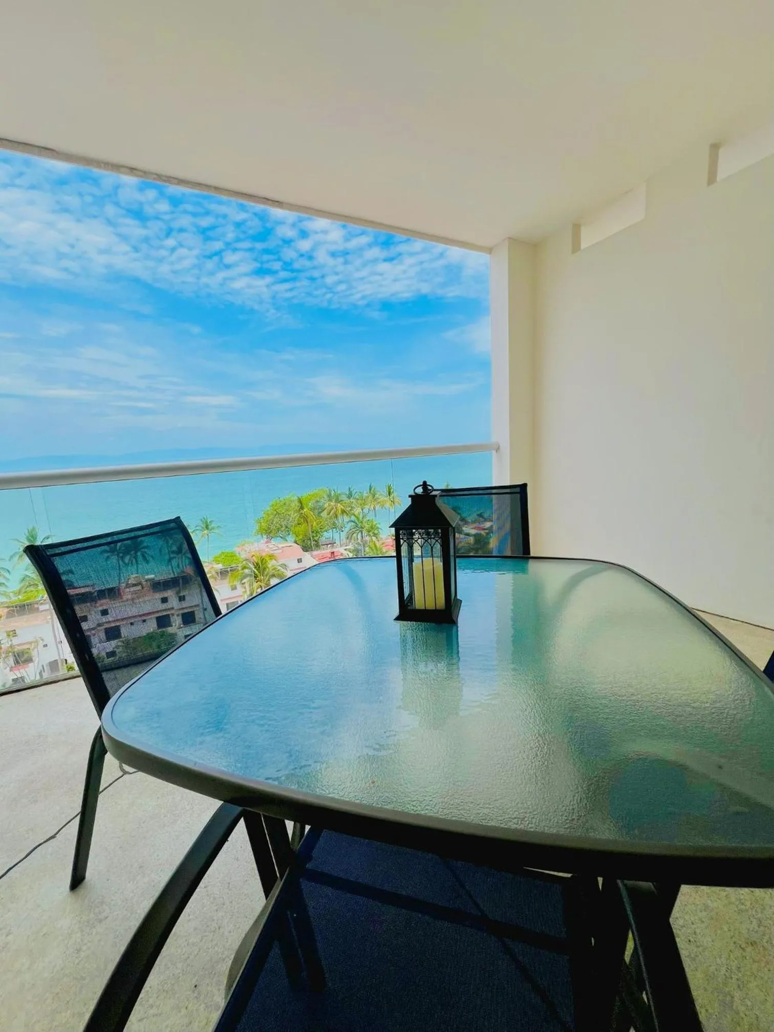 Day in Los Picos Hotel & Suites Bucerias