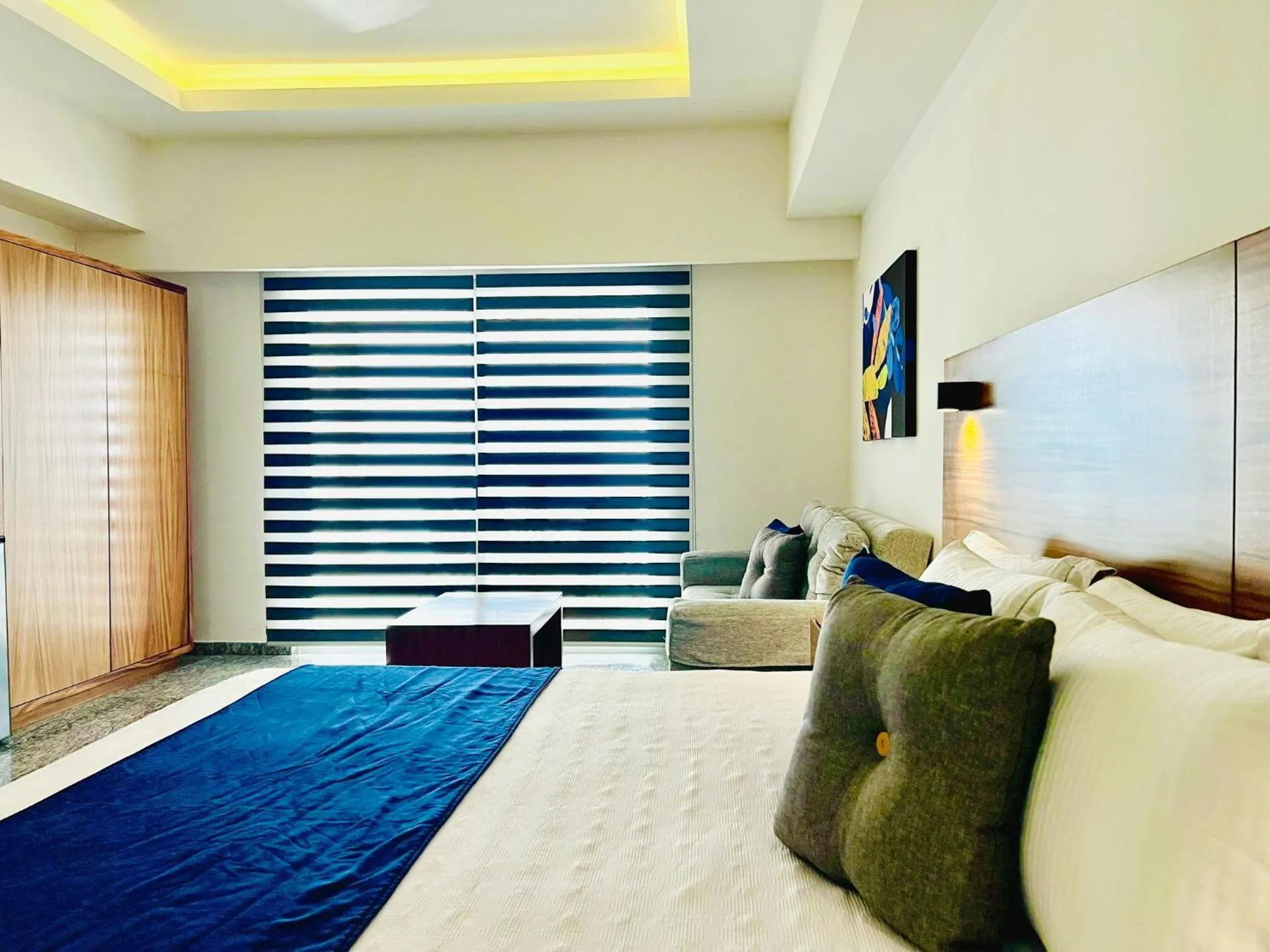 Bed in Los Picos Hotel & Suites Bucerias