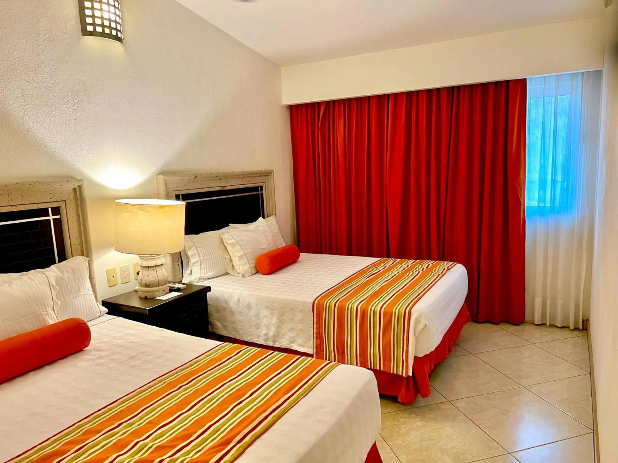 Bed in Los Picos Hotel & Suites Bucerias