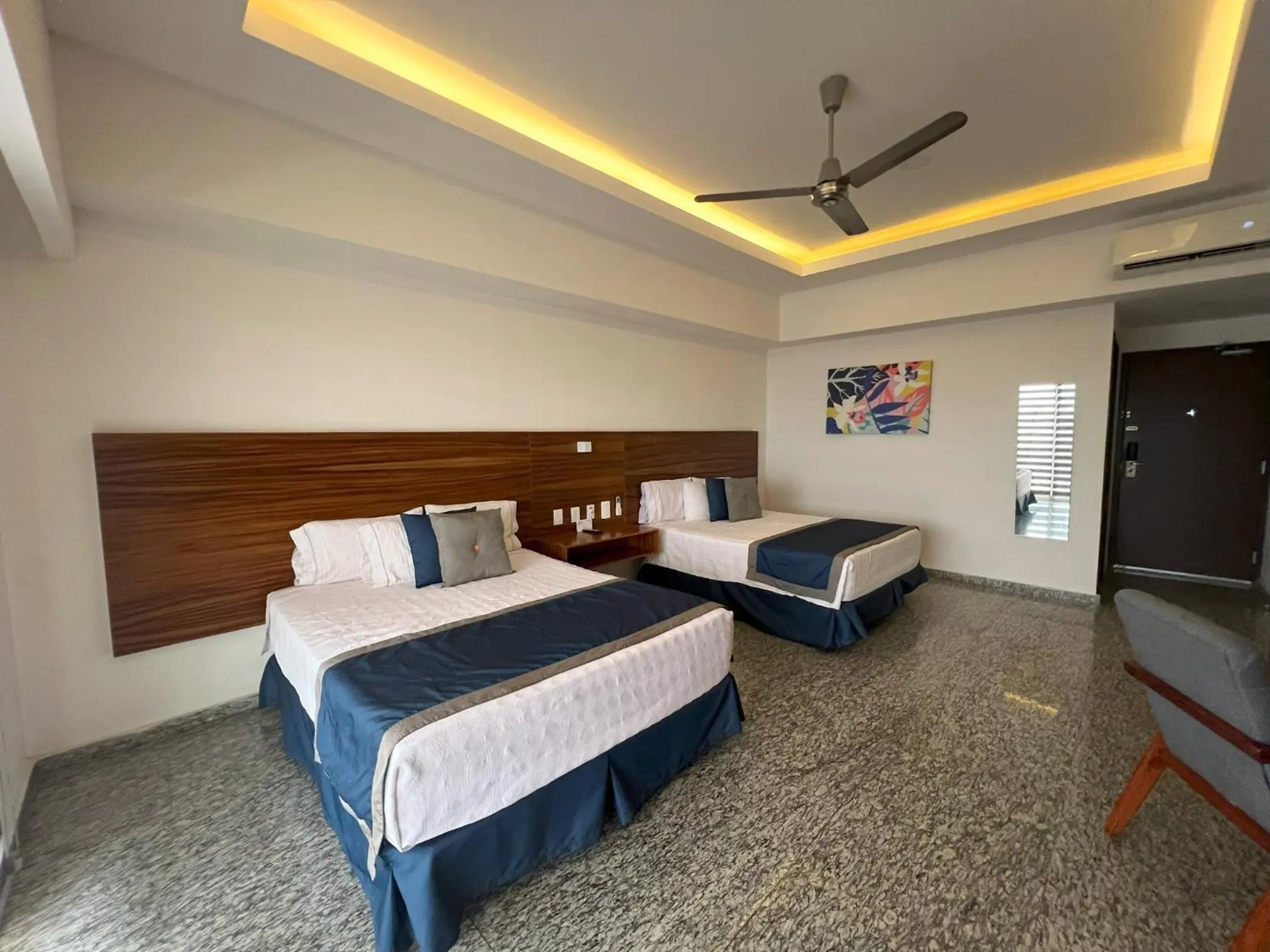 Bed in Los Picos Hotel & Suites Bucerias