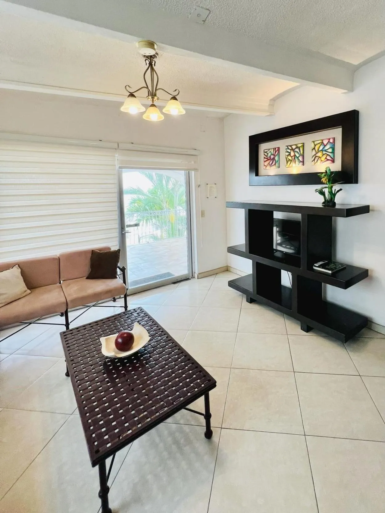 TV and multimedia in Los Picos Hotel & Suites Bucerias