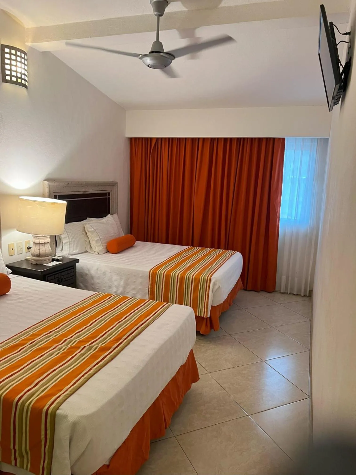 Bed in Los Picos Hotel & Suites Bucerias