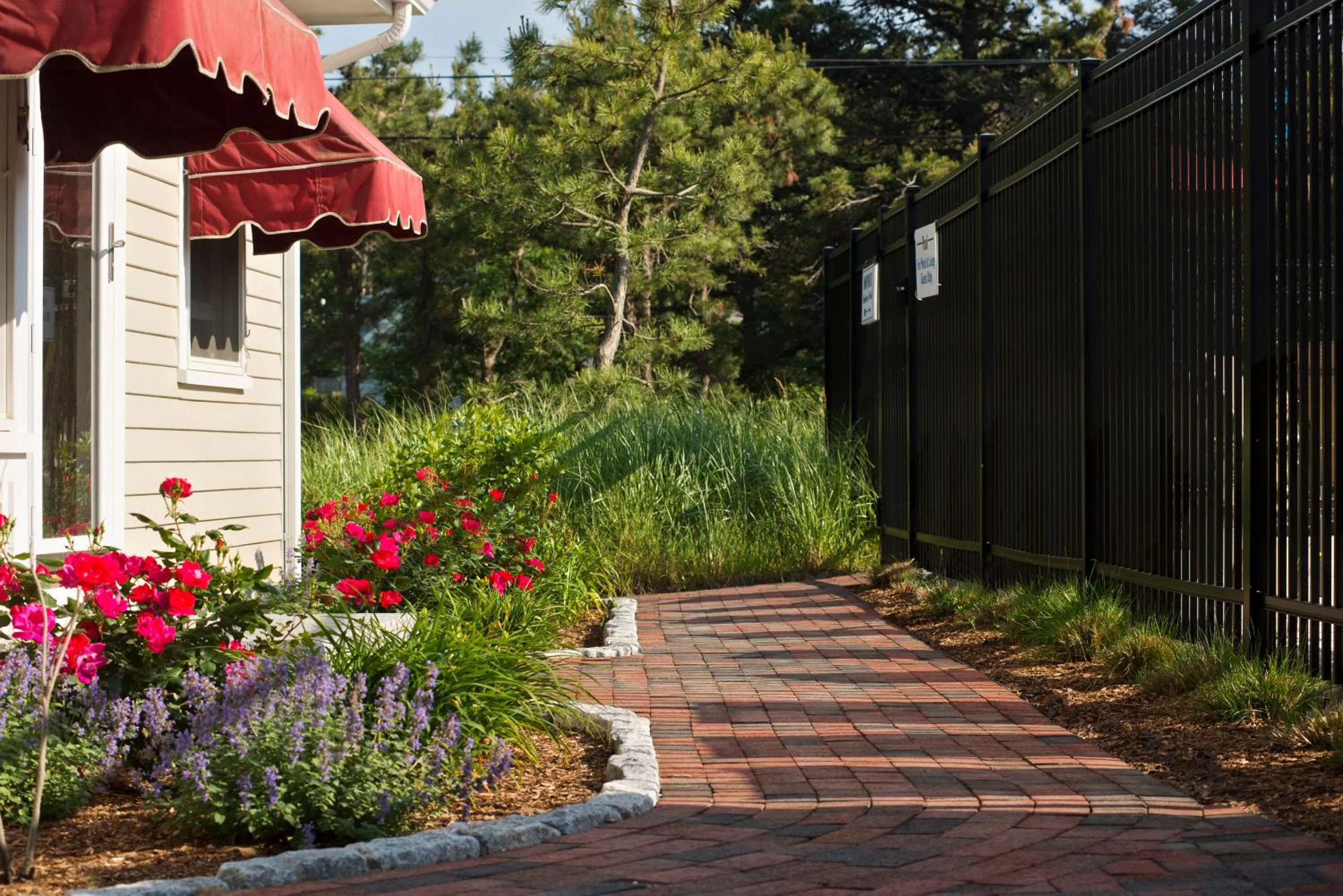 Garden in Wellfleet Motel & Lodge