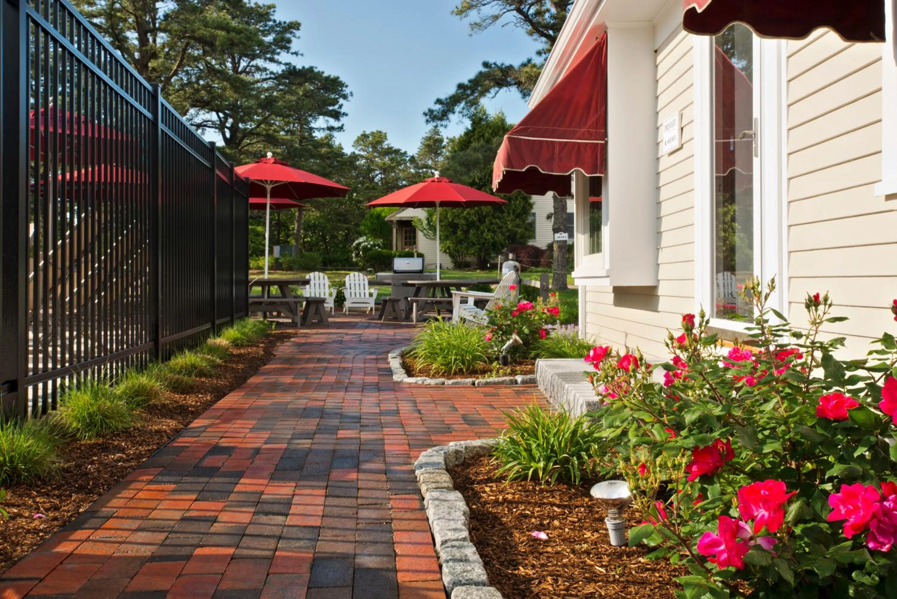 BBQ facilities in Wellfleet Motel & Lodge