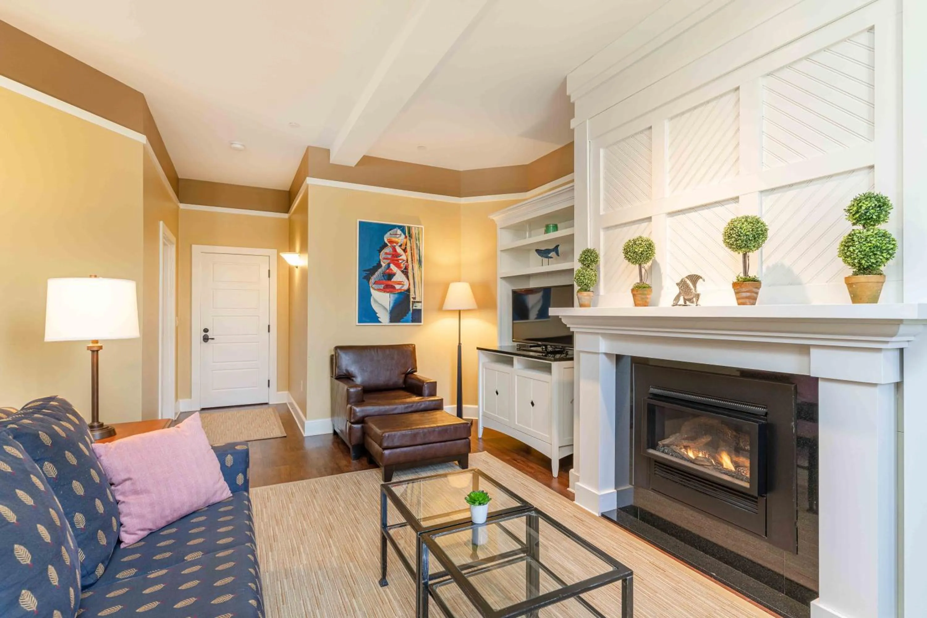 Living room in Inn at Diamond Cove