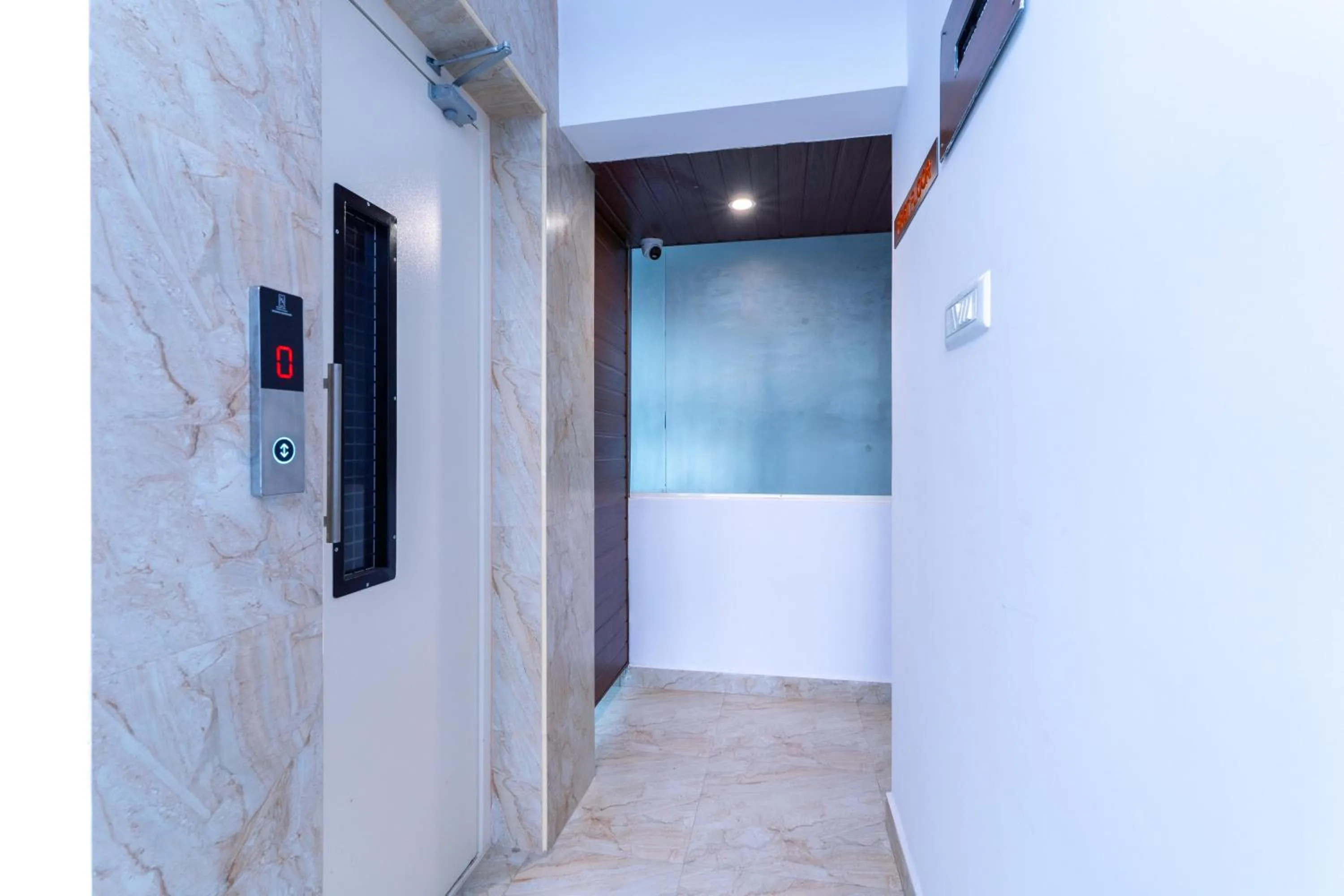 elevator in Treebo Emirates Suites Indiranagar