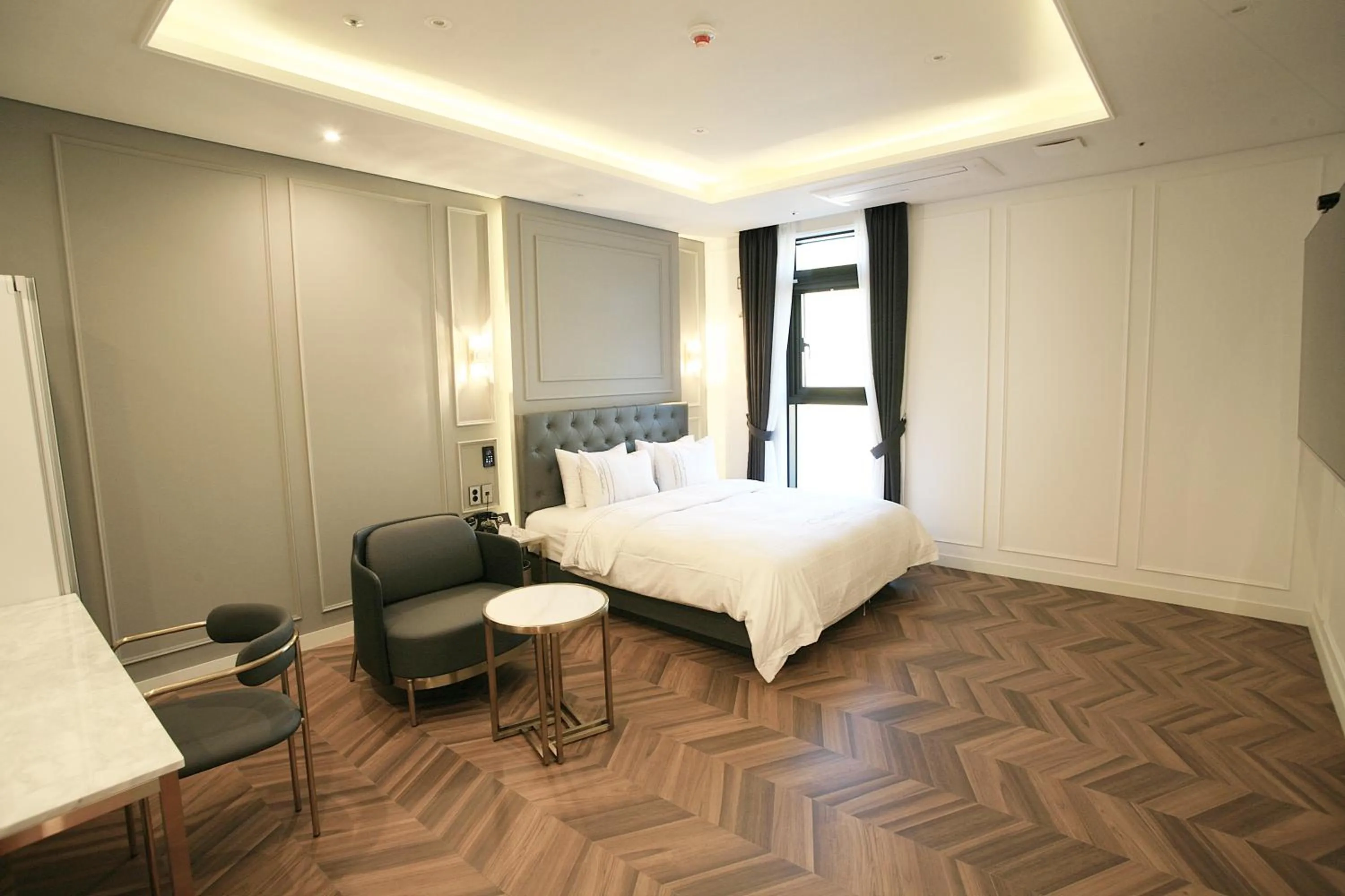 Bed in Mokpo Caltonhill Hotel