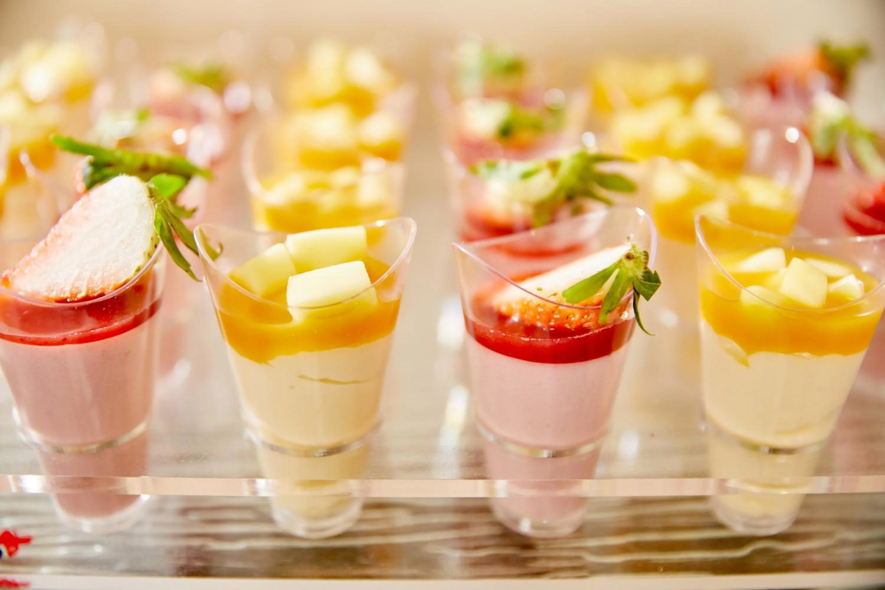 Lounge or bar in Dusit Beach Resort Guam