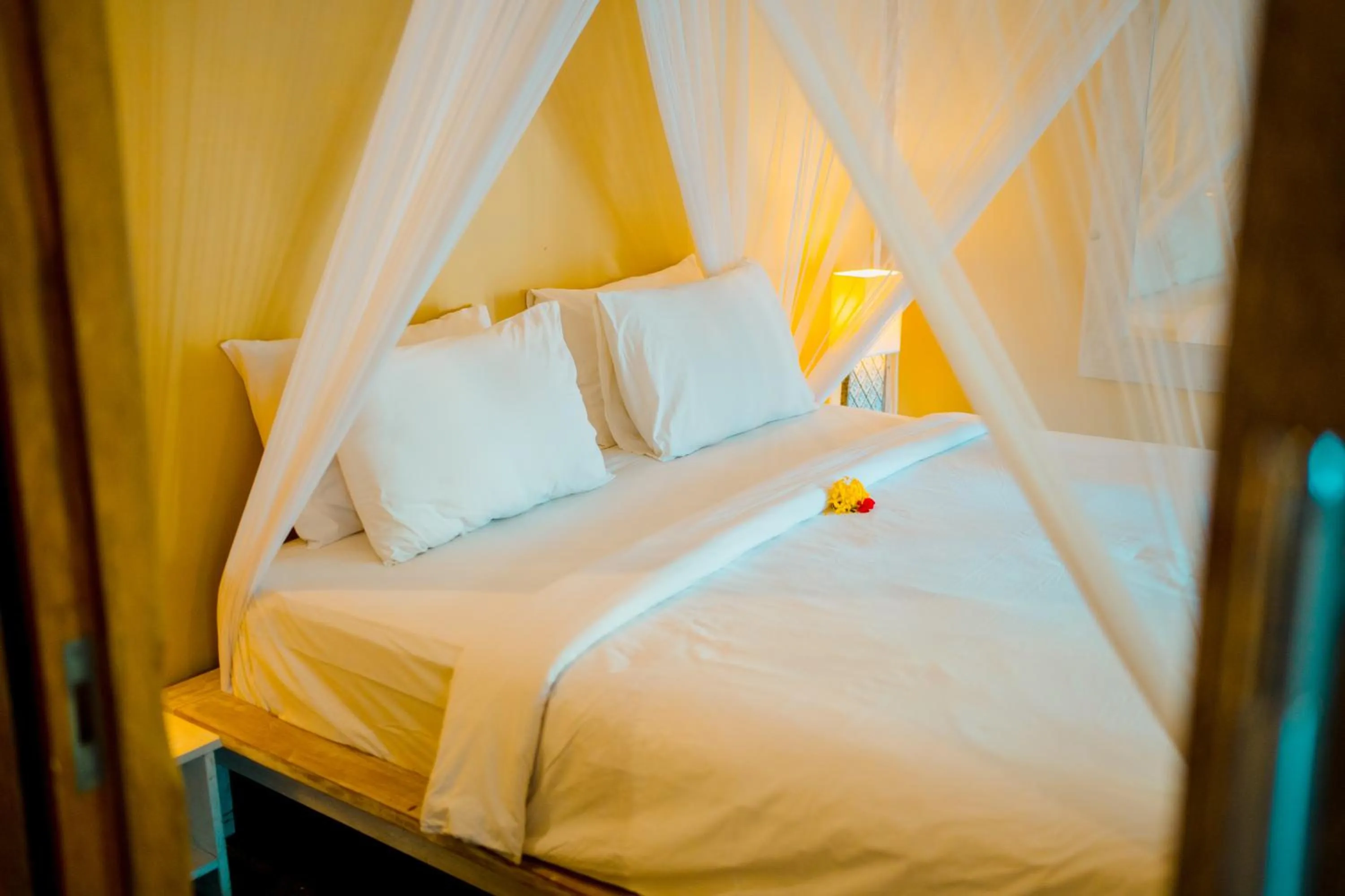 Bed in Les Villas Ottalia Yoga & Diving, Gili Meno