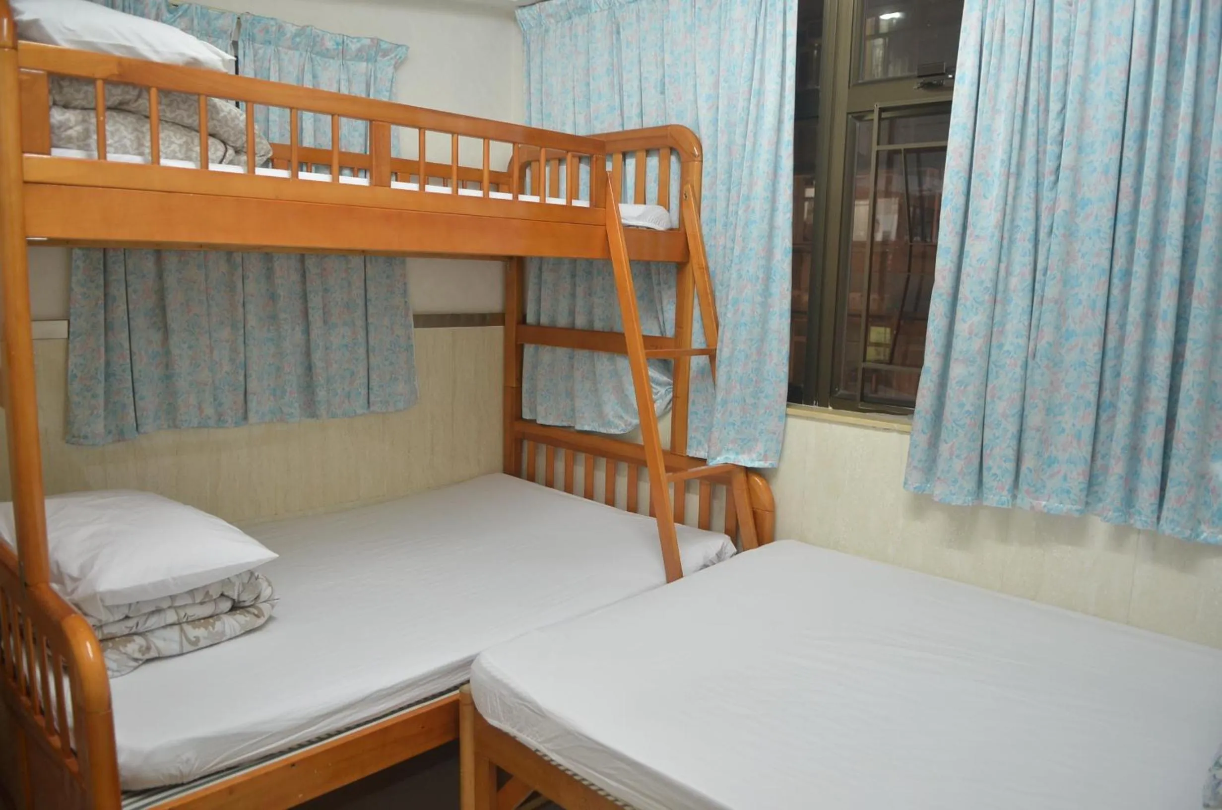 Bed in Johnson Hostel