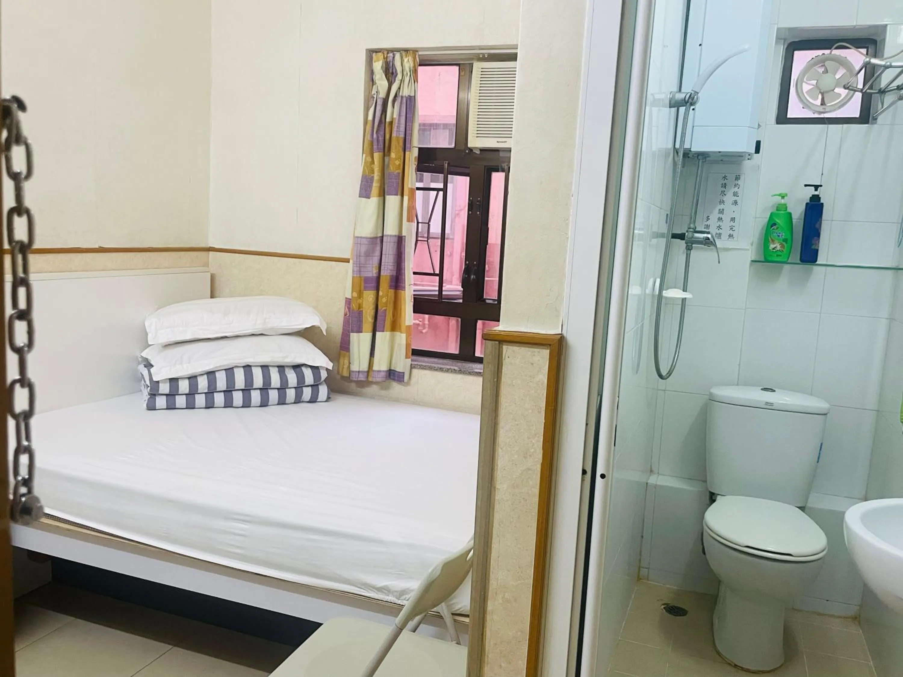 Bed in Johnson Hostel