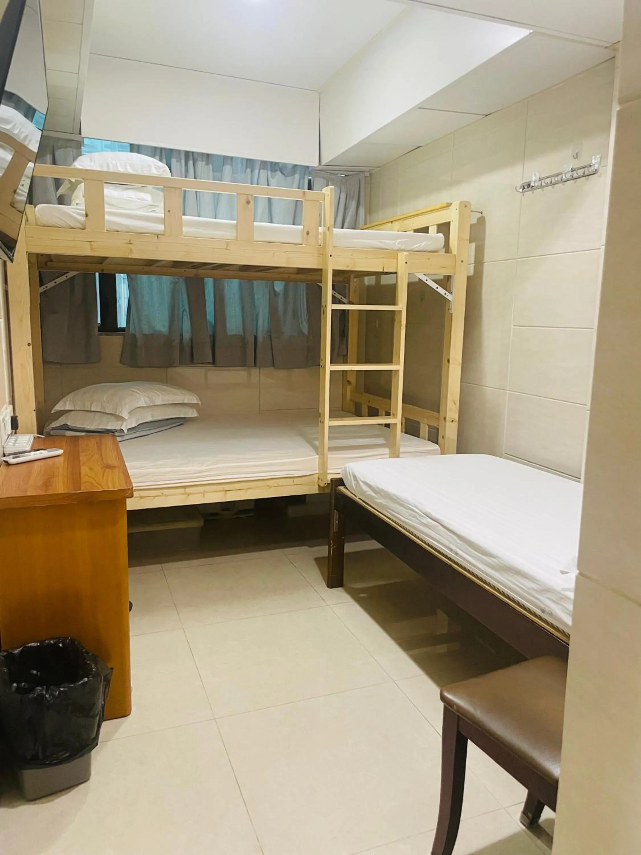 Bed in Johnson Hostel