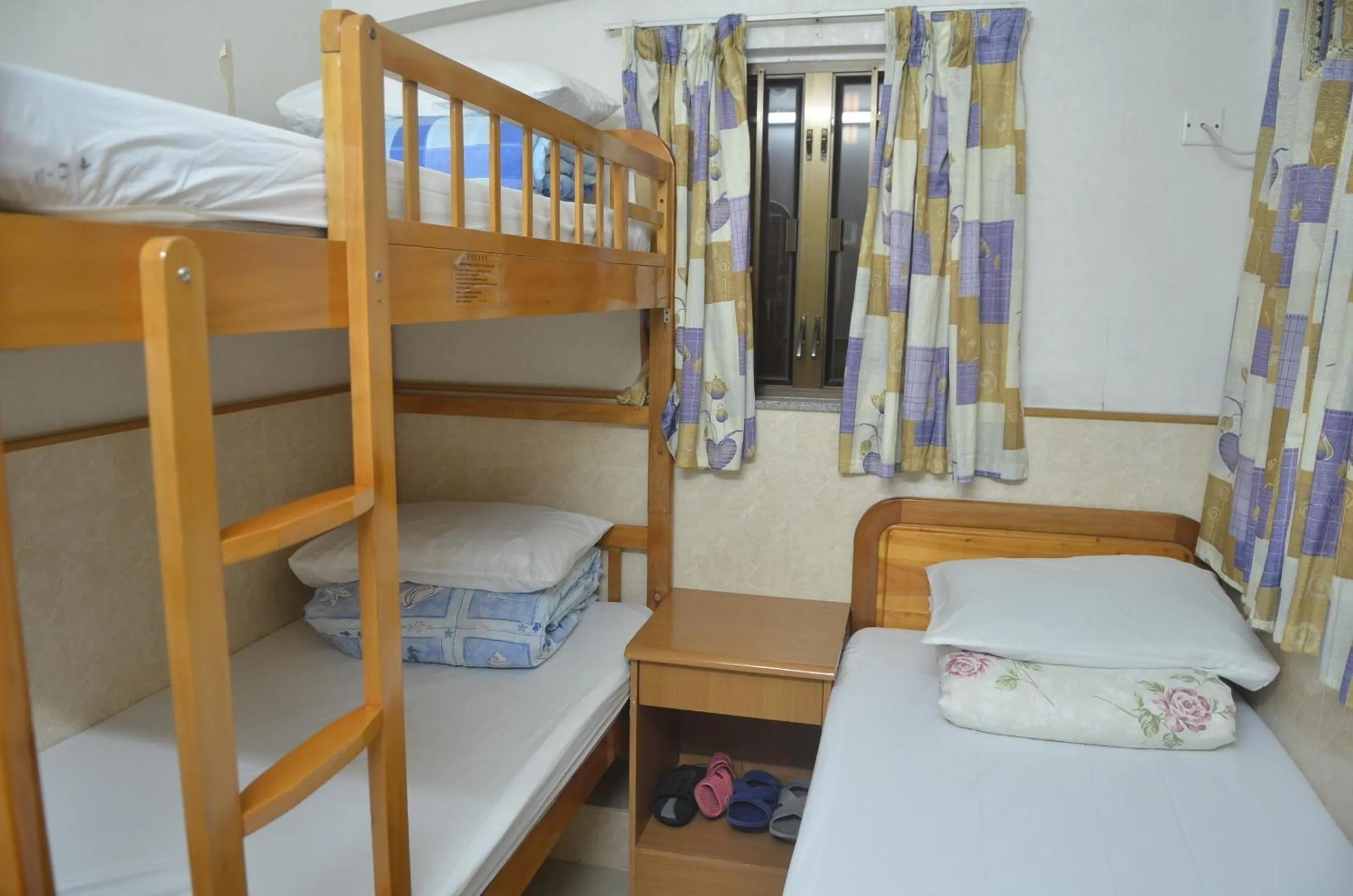 Photo of the whole room, Bed in Johnson Hostel
