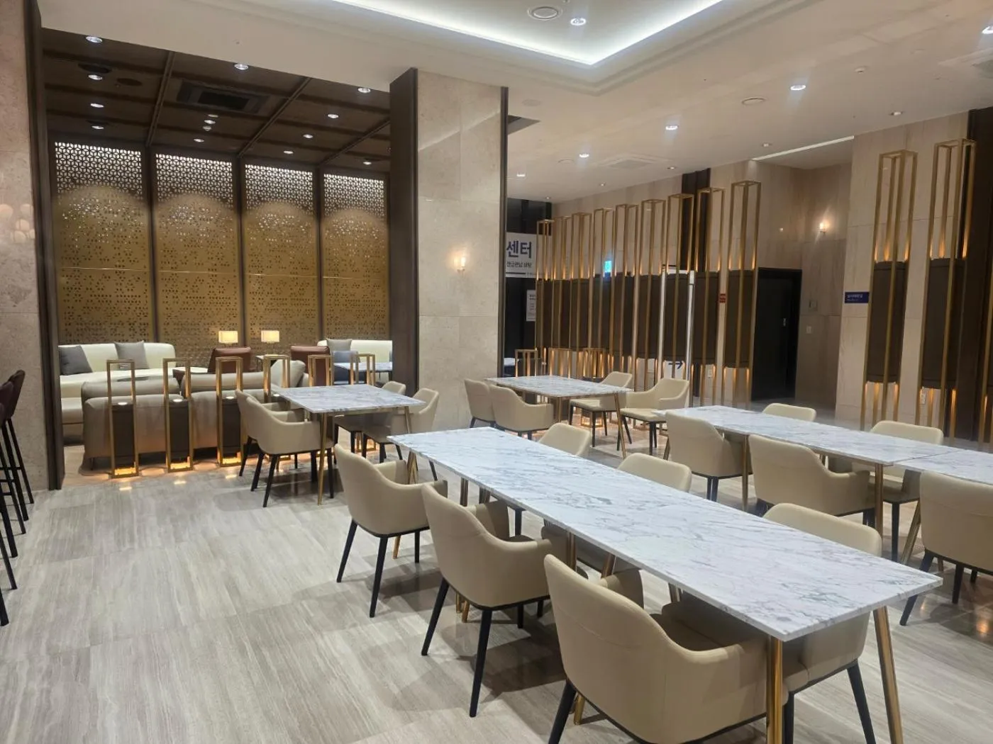 Restaurant/places to eat in Sota Suite Busan Seomyeon