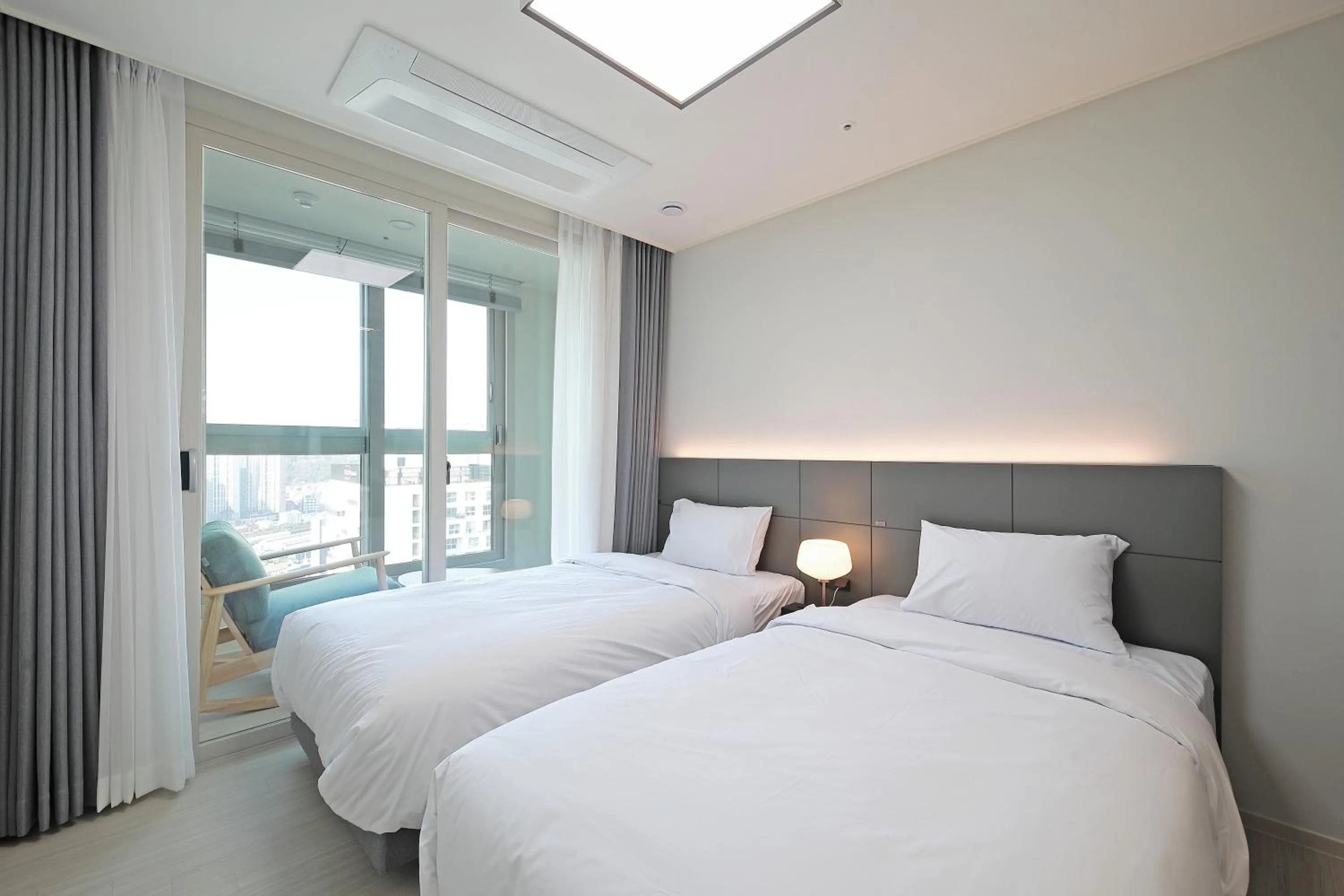 Bed in Sota Suite Busan Seomyeon