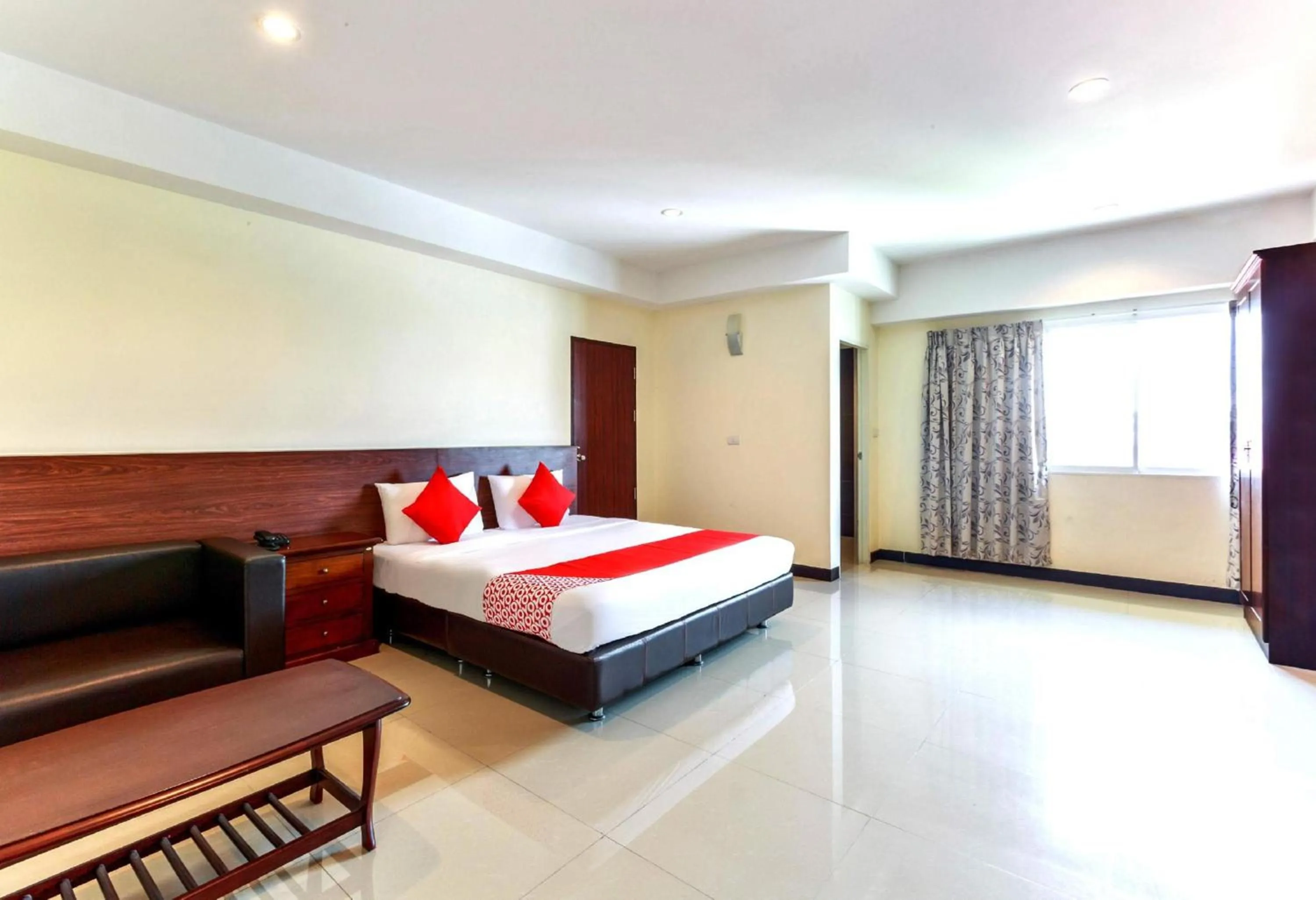 View (from property/room), Bed in Collection O VResotel