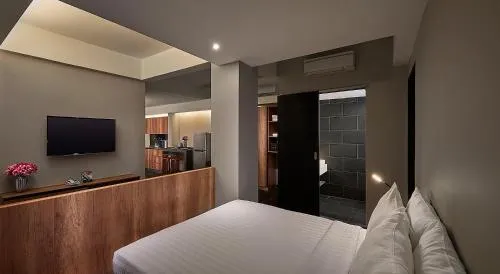 Tropics Eight Suites