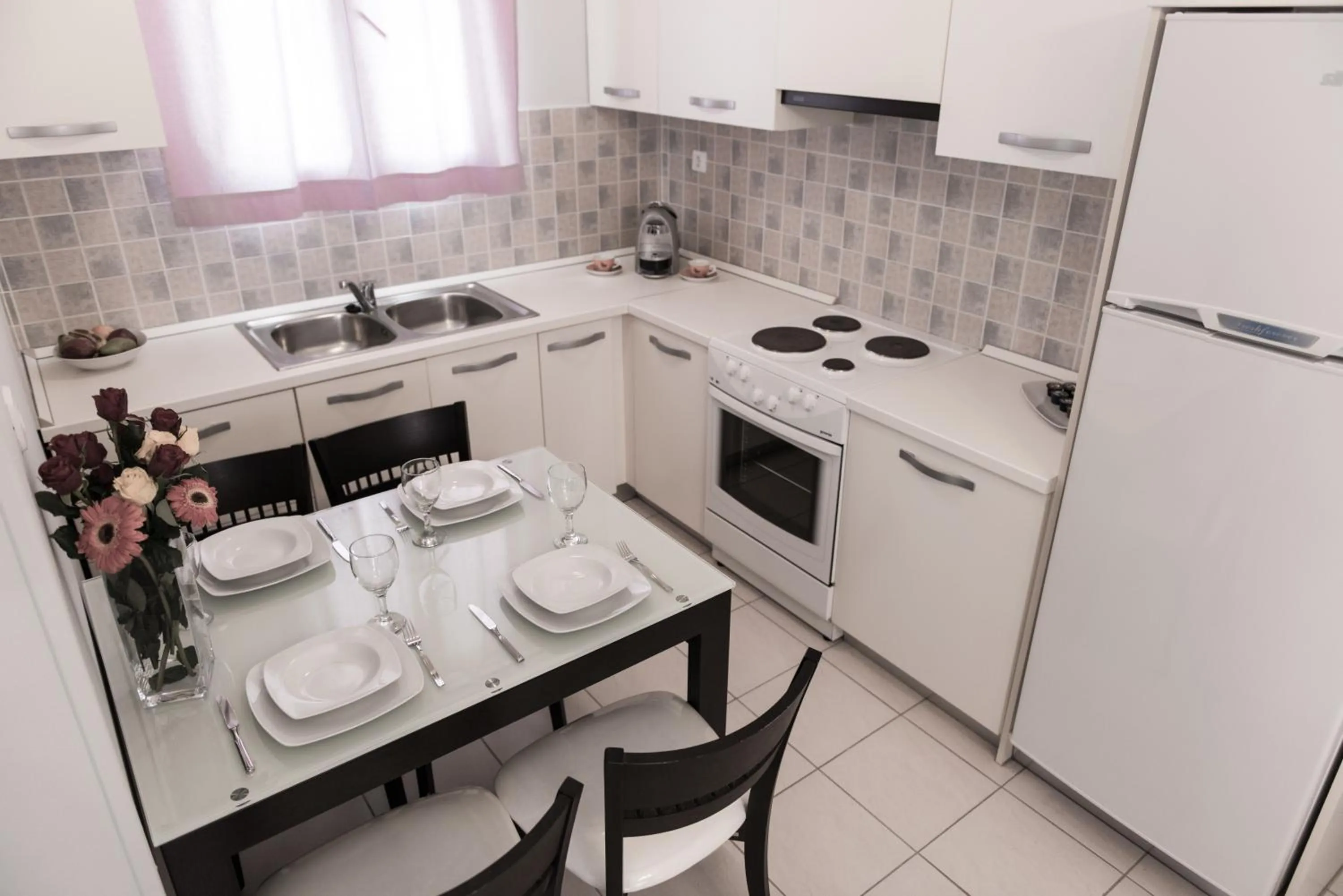 Coffee/tea facilities in Anemi Leros Apartments