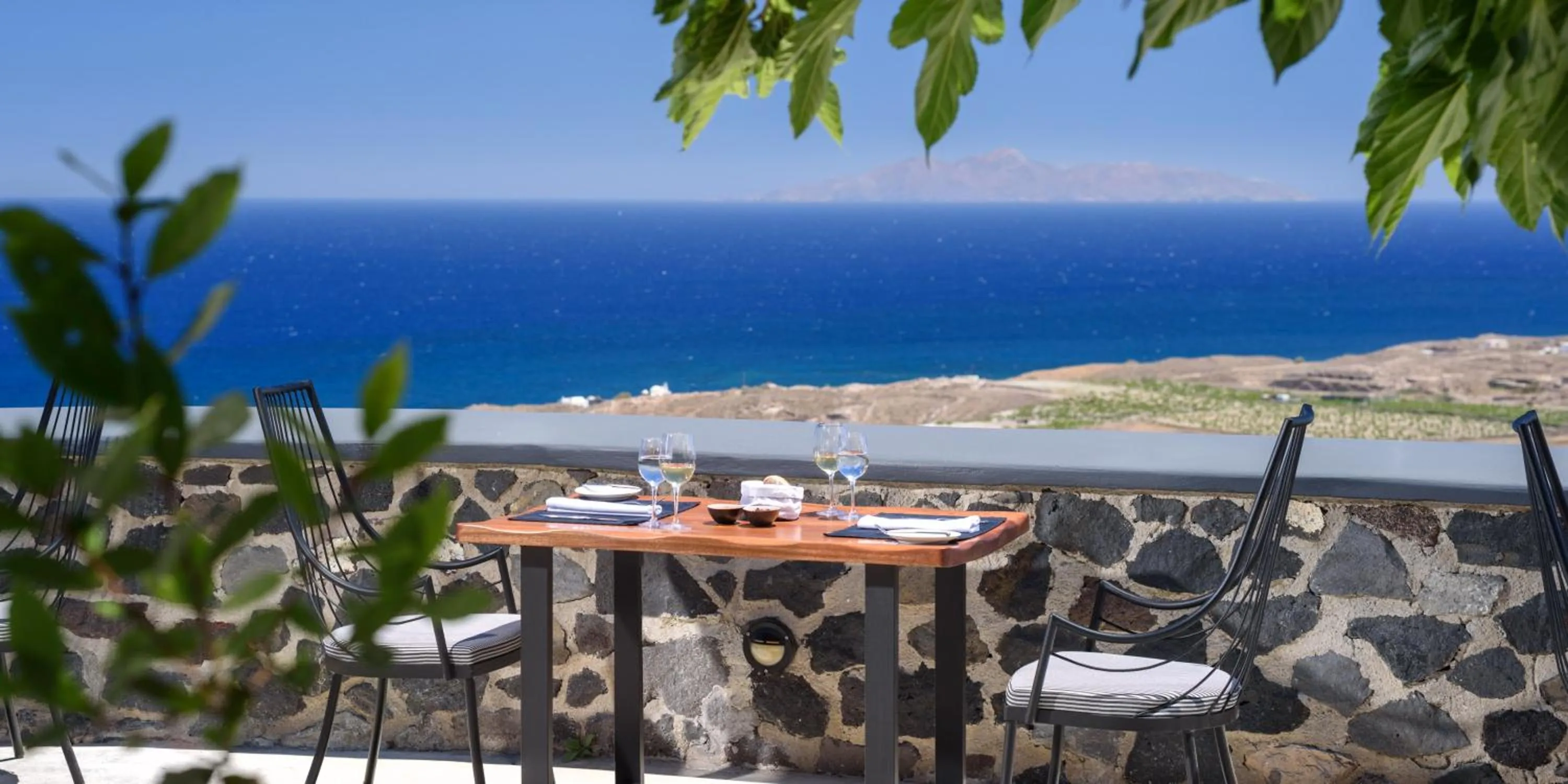 Restaurant/places to eat in Amber Light Villas