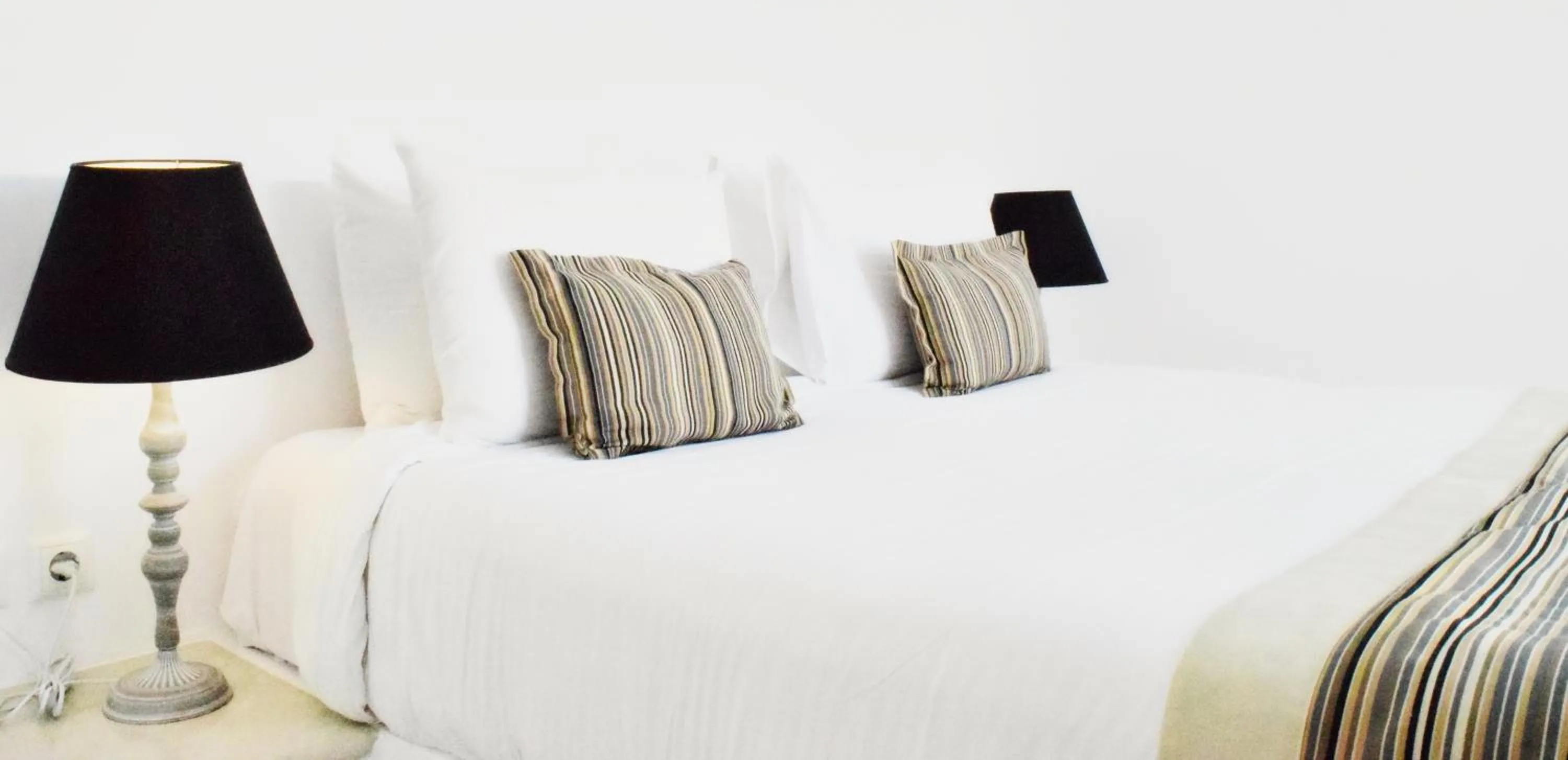 Bed in Amber Light Villas