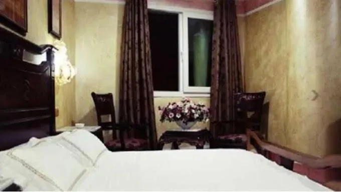 Bed in Hotel Ville Des Roses