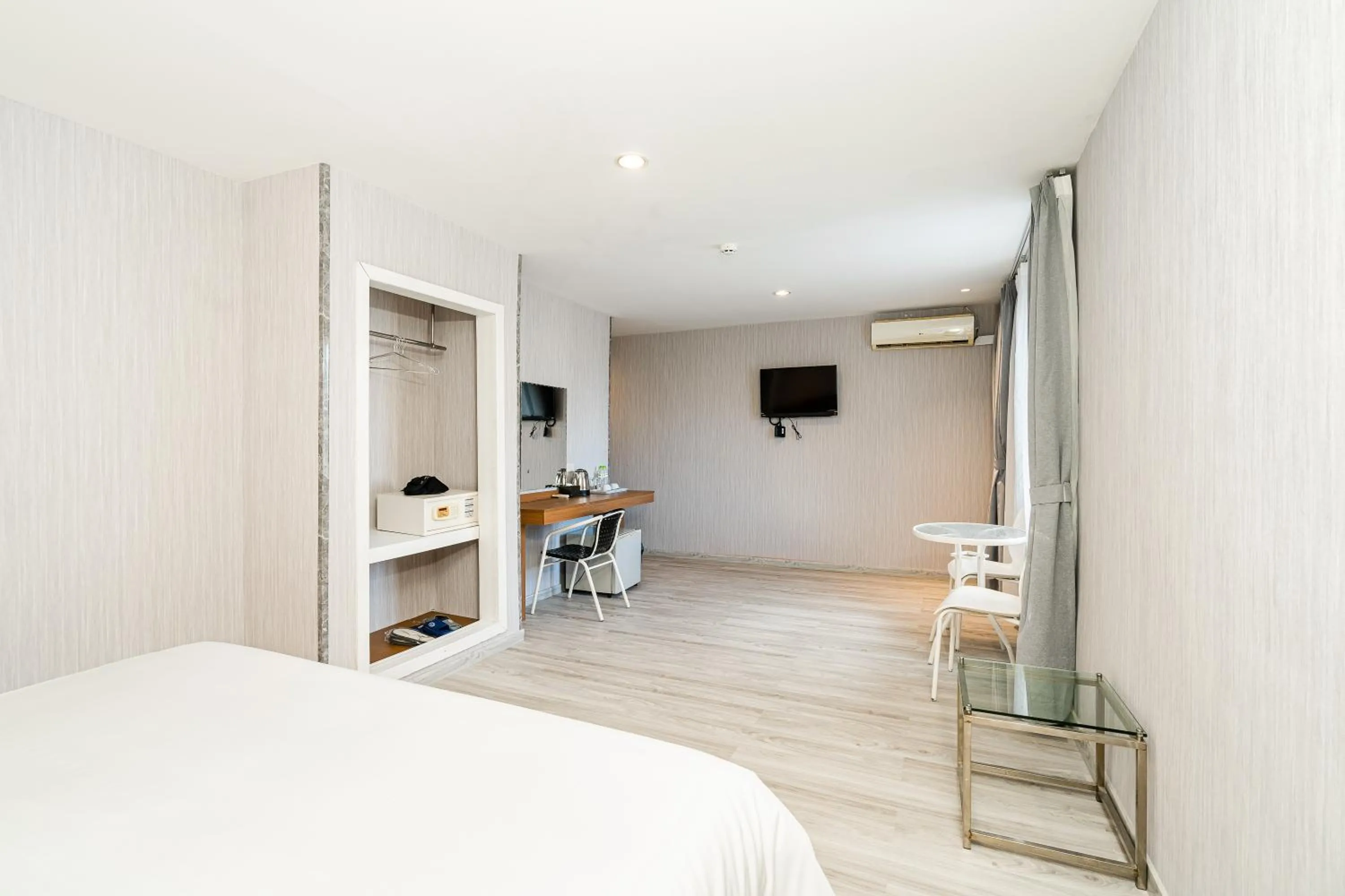 Bed in Aurea Delight Hotel