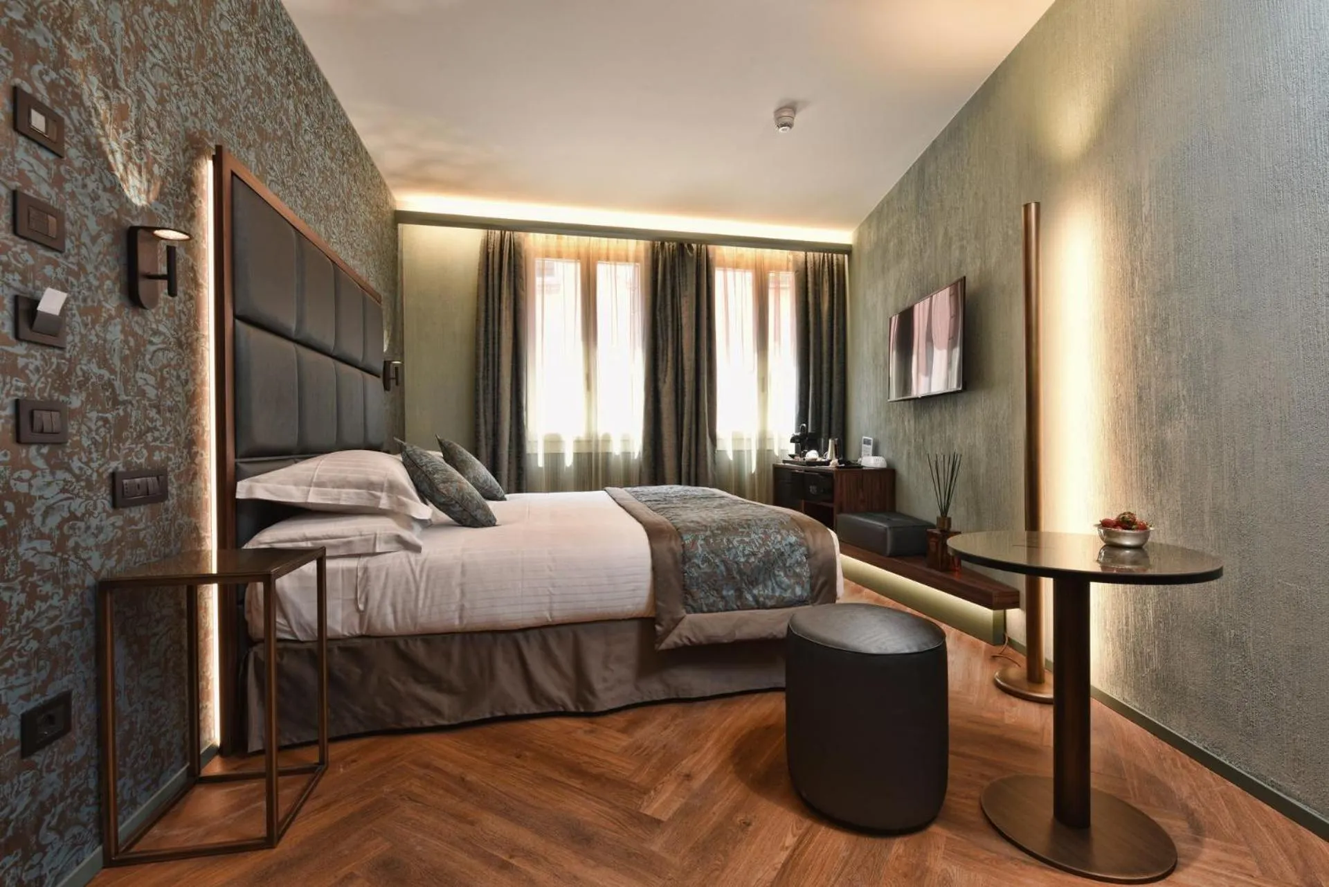 Bedroom, Bed in Rosa Salva Hotel