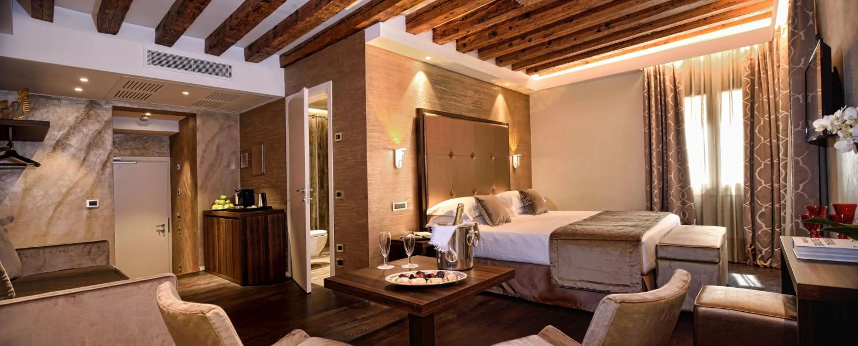 Photo of the whole room in Rosa Salva Hotel