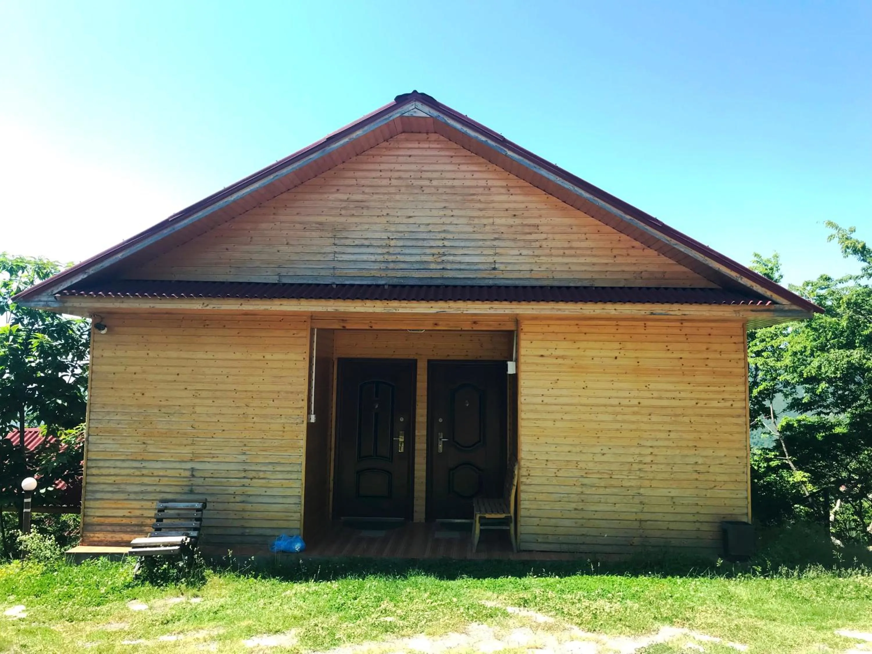 Facade/entrance in Kungut Hotel & Restaurant