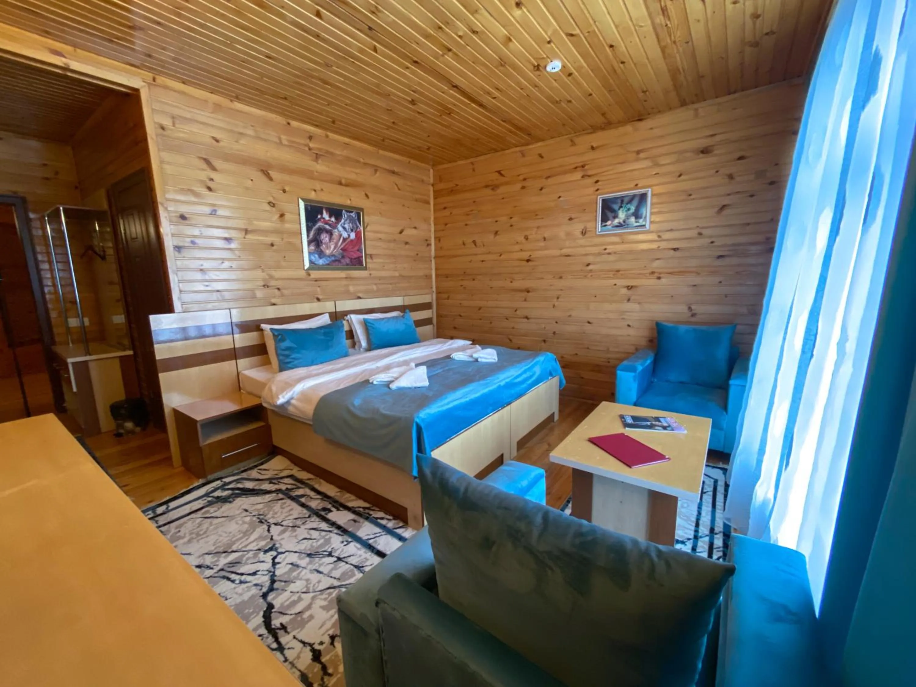 Bed in Kungut Hotel & Restaurant