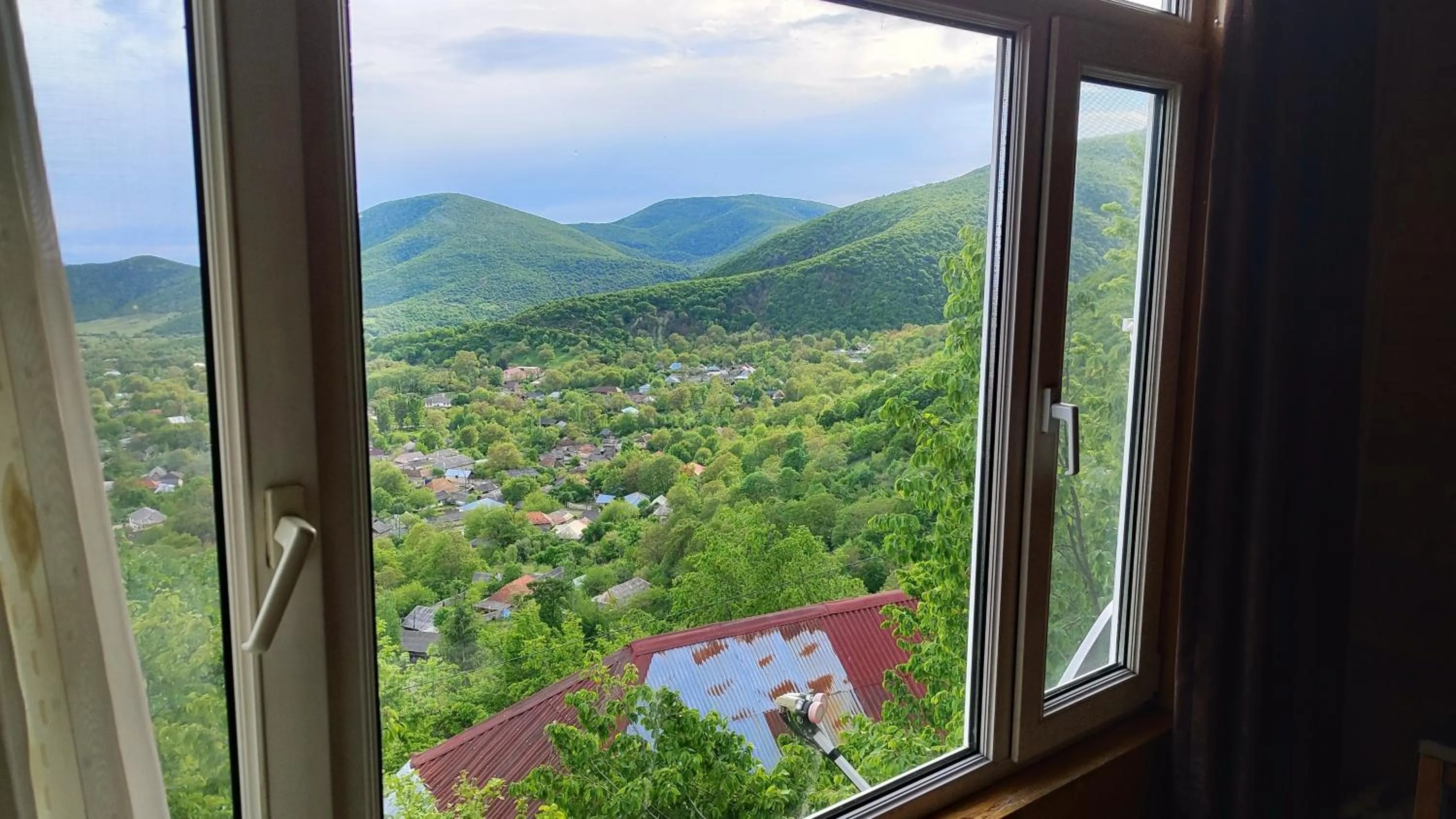 Mountain view in Kungut Hotel & Restaurant