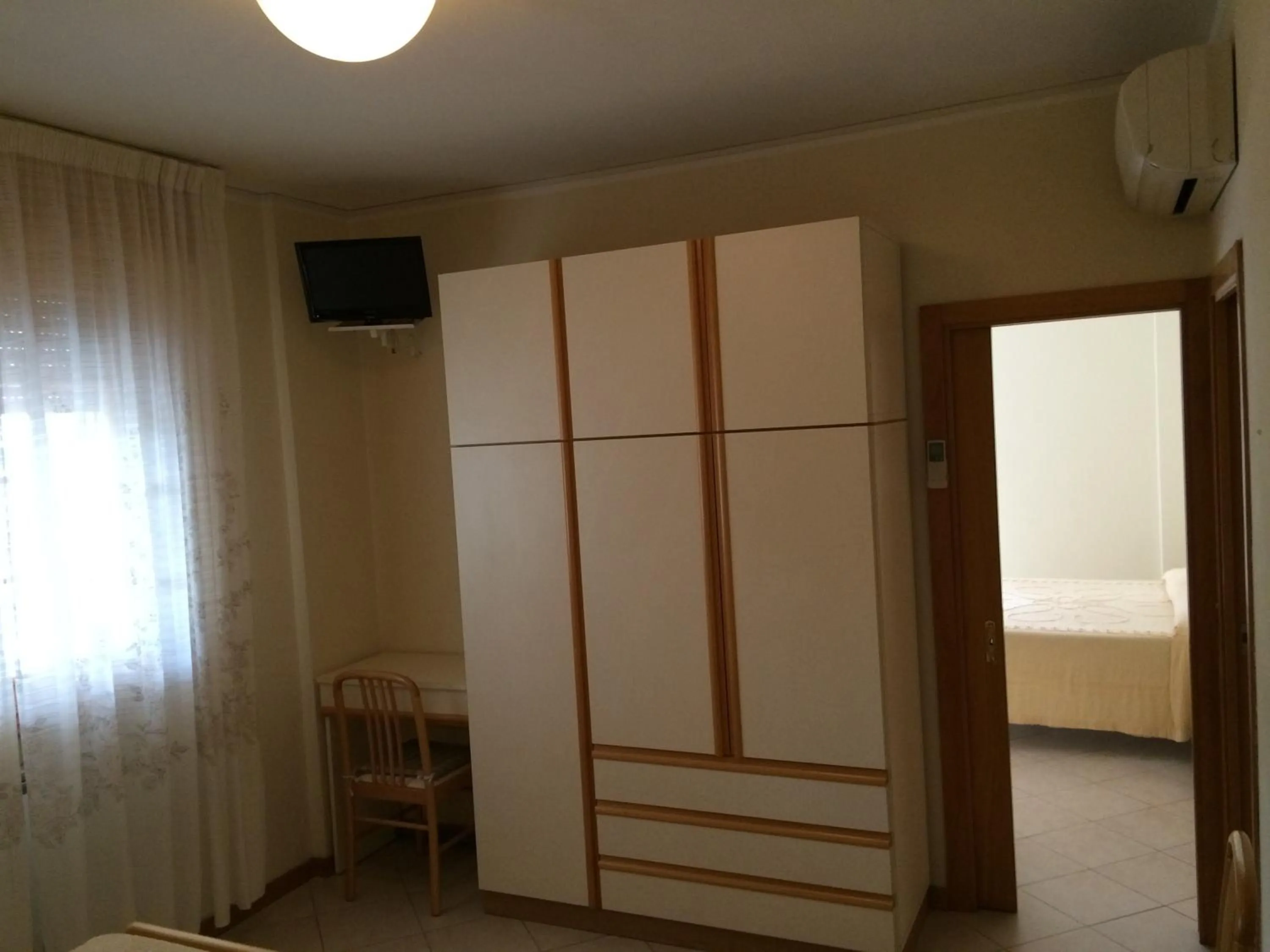 Bedroom in Hotel Royal