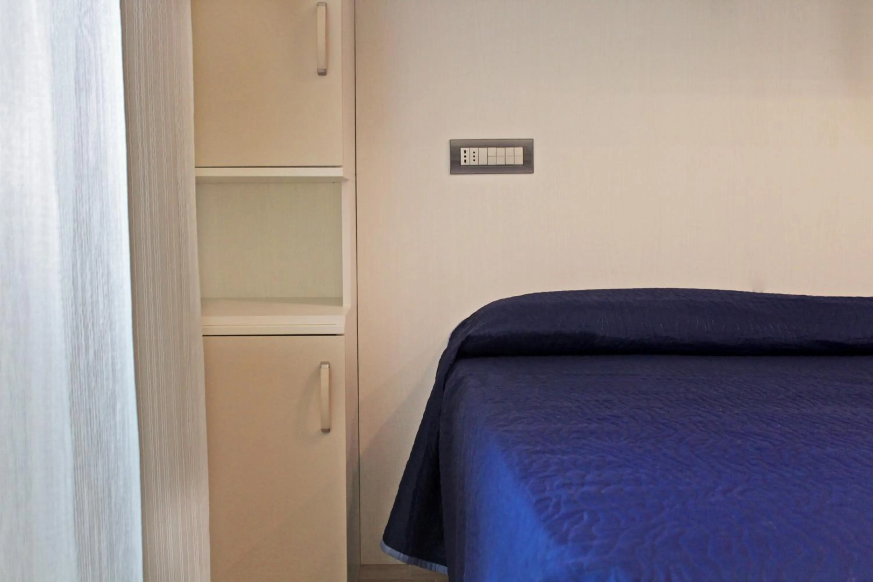 Bedroom in Hotel Royal