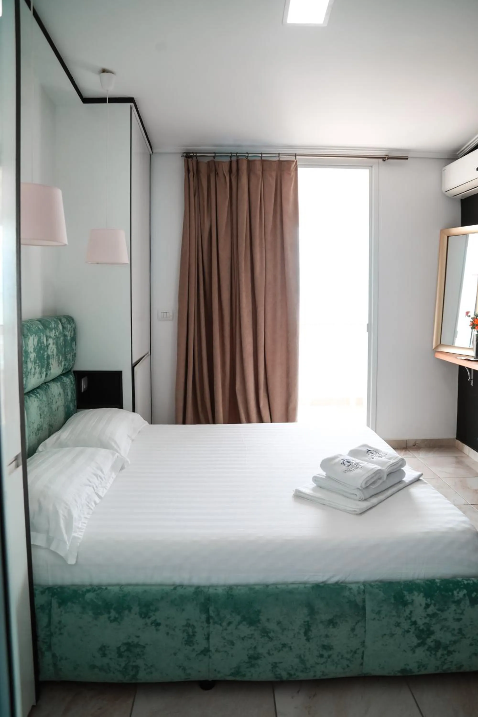 Photo of the whole room, Bed in Vila e Bardhe Butique Hotel