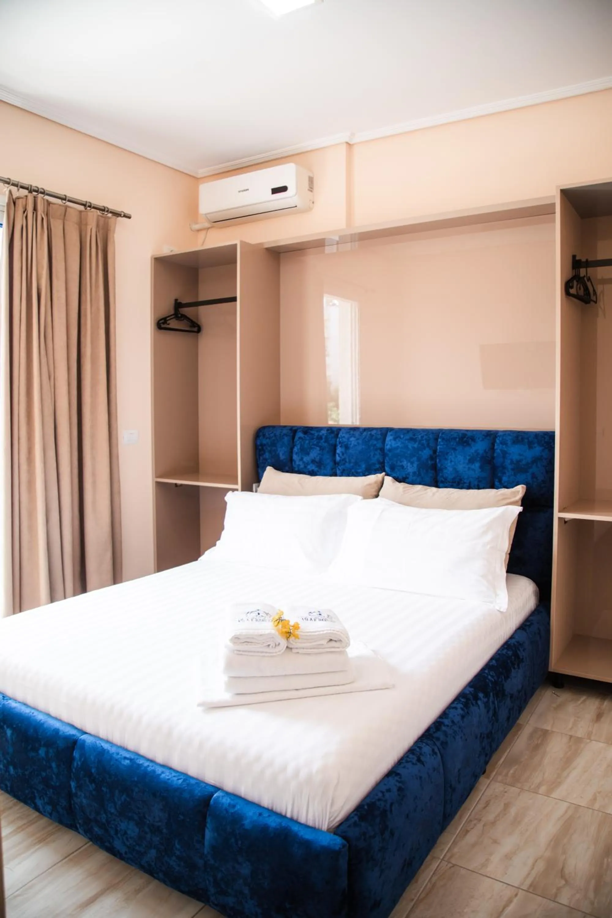 Photo of the whole room, Bed in Vila e Bardhe Butique Hotel