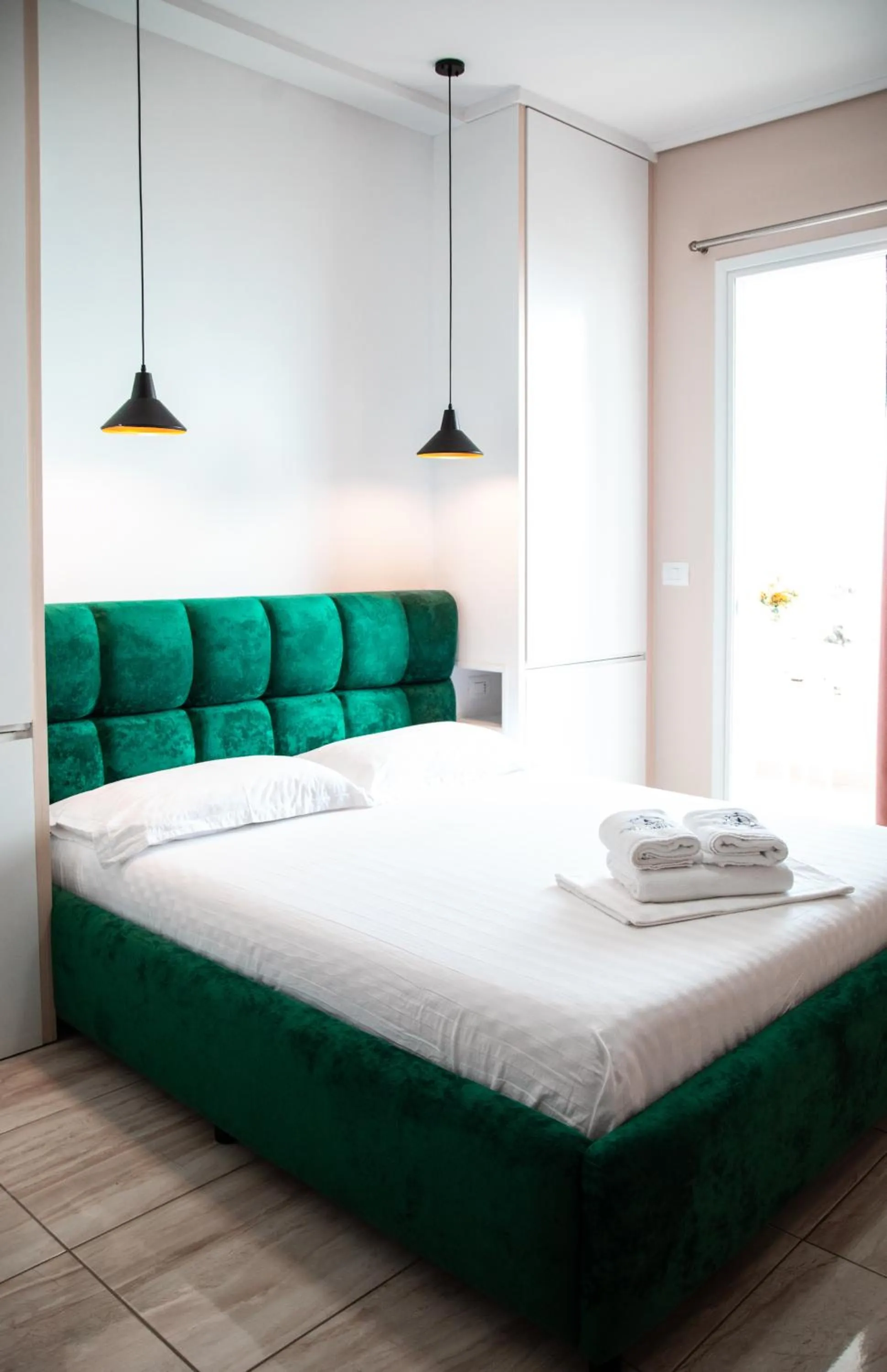 Bed in Vila e Bardhe Butique Hotel