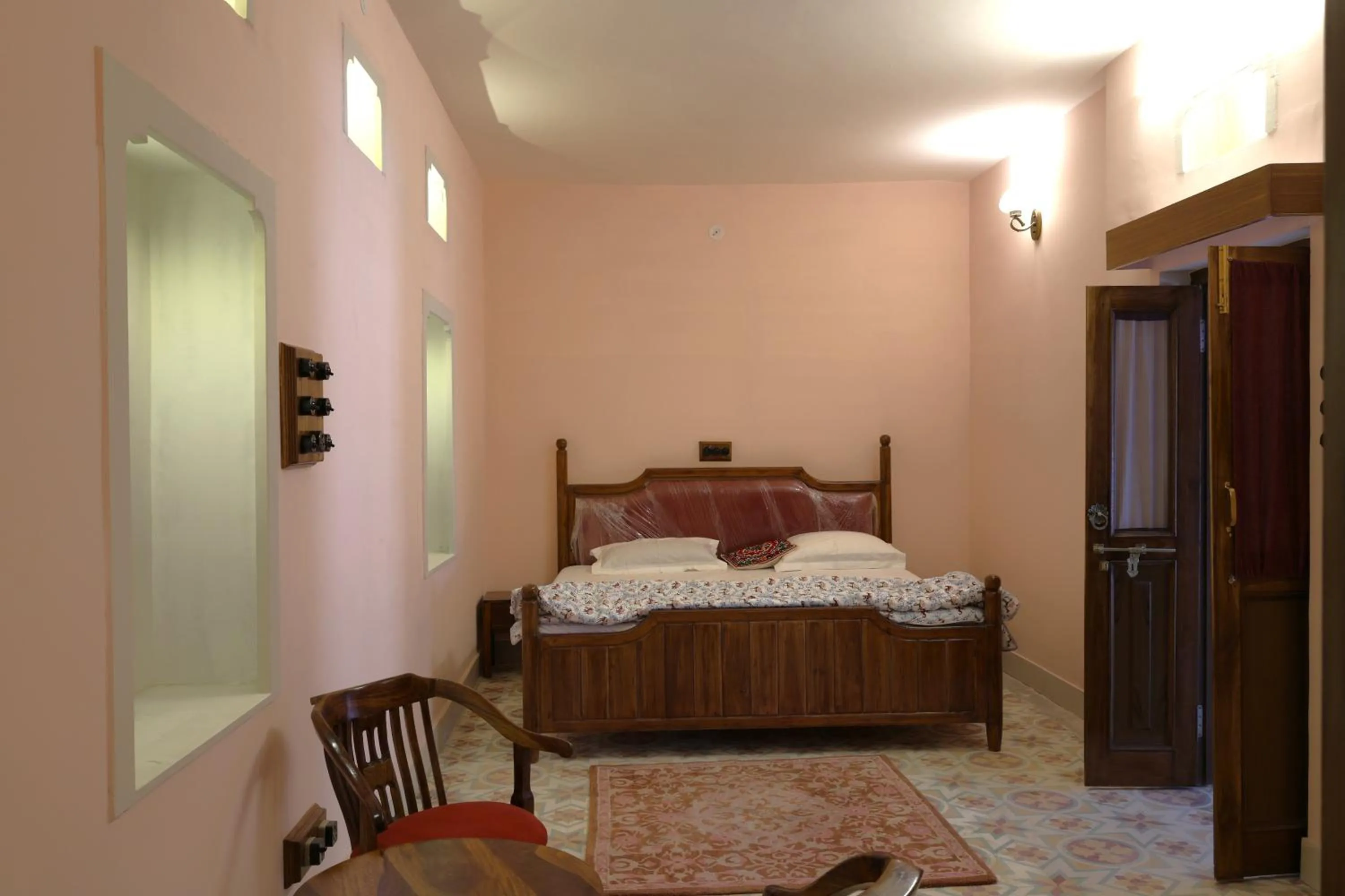 Deluxe Room - single occupancy in House of Amer