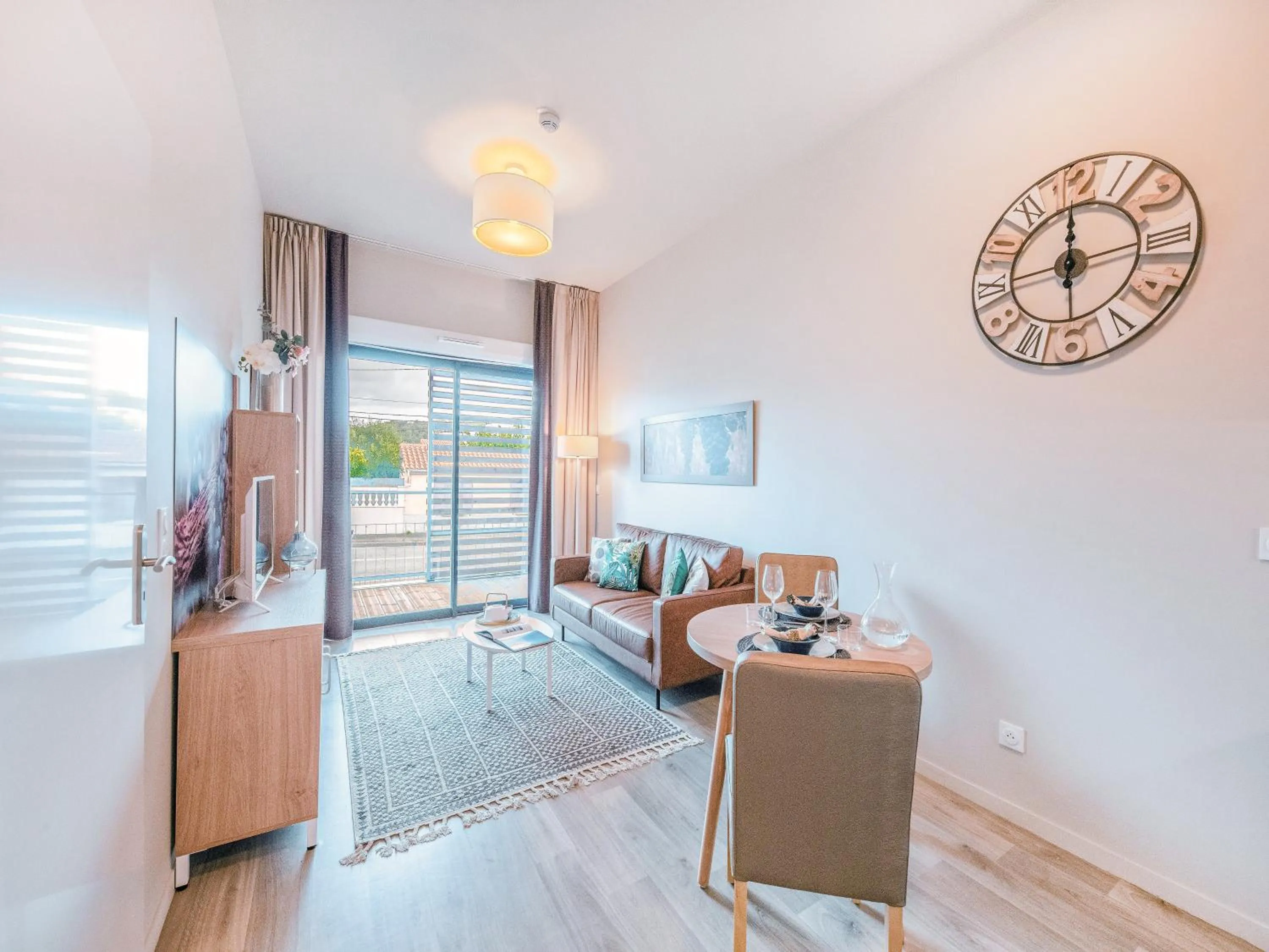 Seating area in Zenao Appart'hôtels Cenon