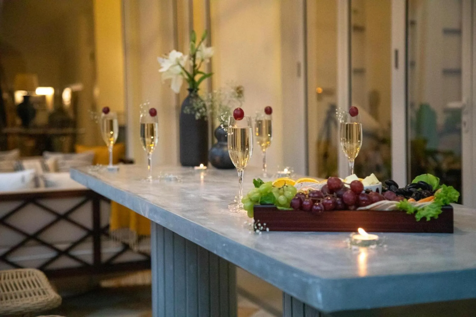 Food and drinks in LohonoStays Colina Villa F