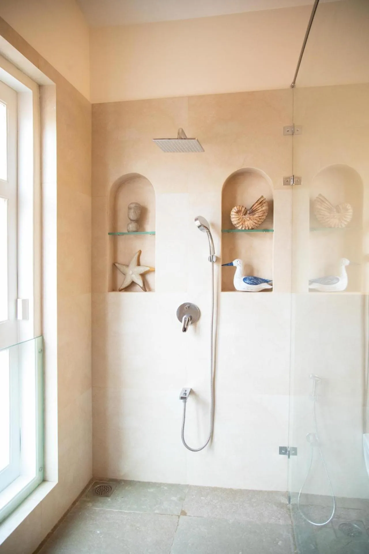 Shower in LohonoStays Colina Villa F
