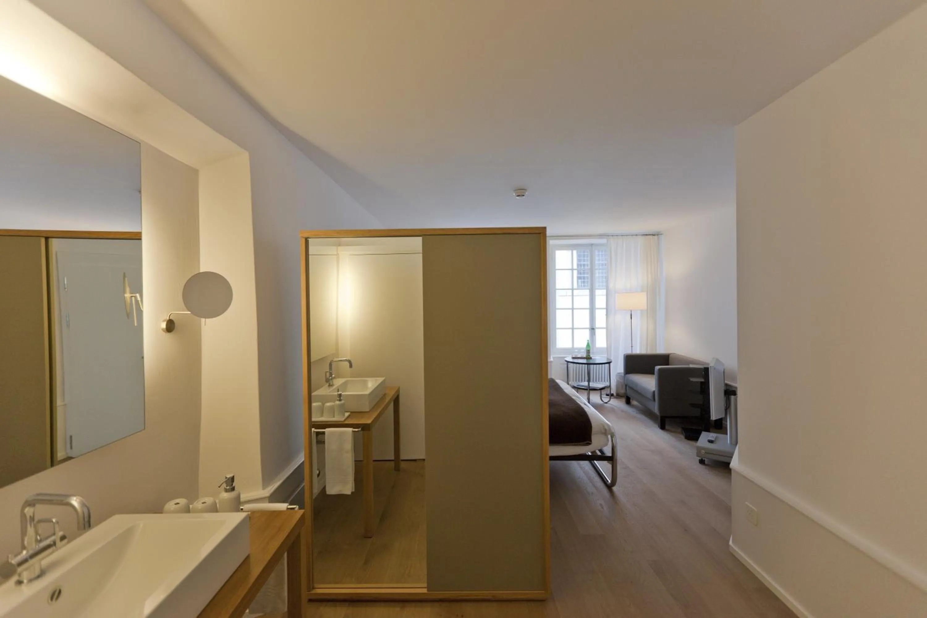 Seating area in Baseltor Hotel & Restaurant