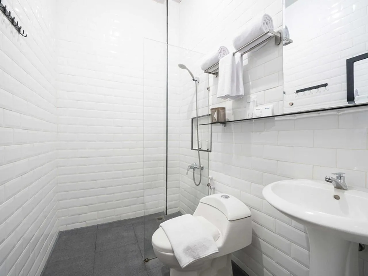 Bathroom in KYRIAD M2 LAMPUNG